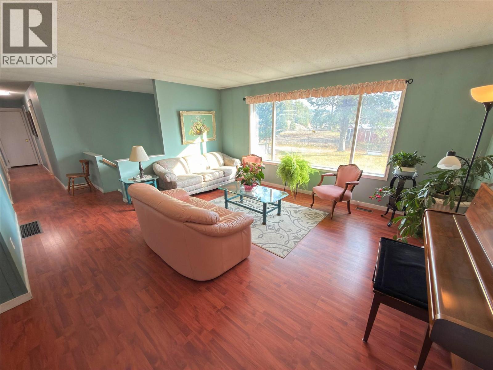 849 Old Princeton-Merritt Highway, Princeton, British Columbia  V0X 1W0 - Photo 13 - 10377319