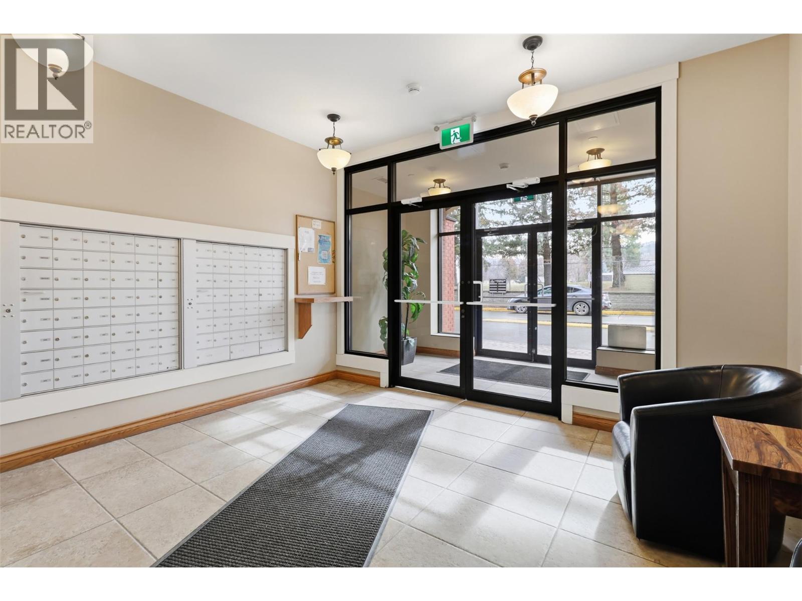 765 Mcgill Road Unit# 409, Kamloops, British Columbia  V2C 0B7 - Photo 4 - 10377280