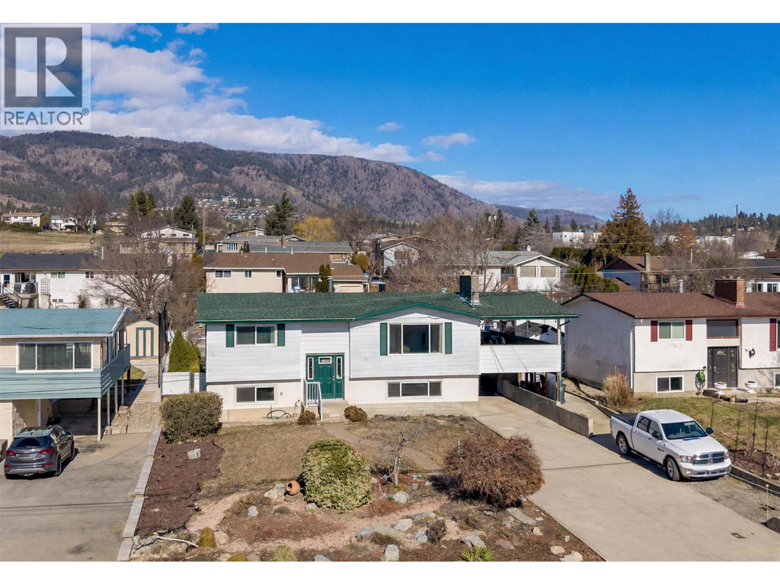 2442 Butt Road, West Kelowna, British Columbia  V4T 1N7 - Photo 2 - 10376725