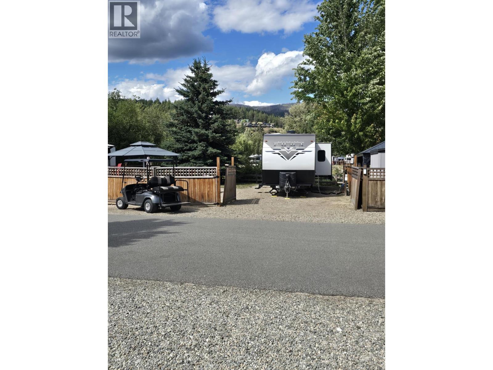 10 Marina Way, Lee Creek, British Columbia  V0E 1M4 - Photo 5 - 10377449