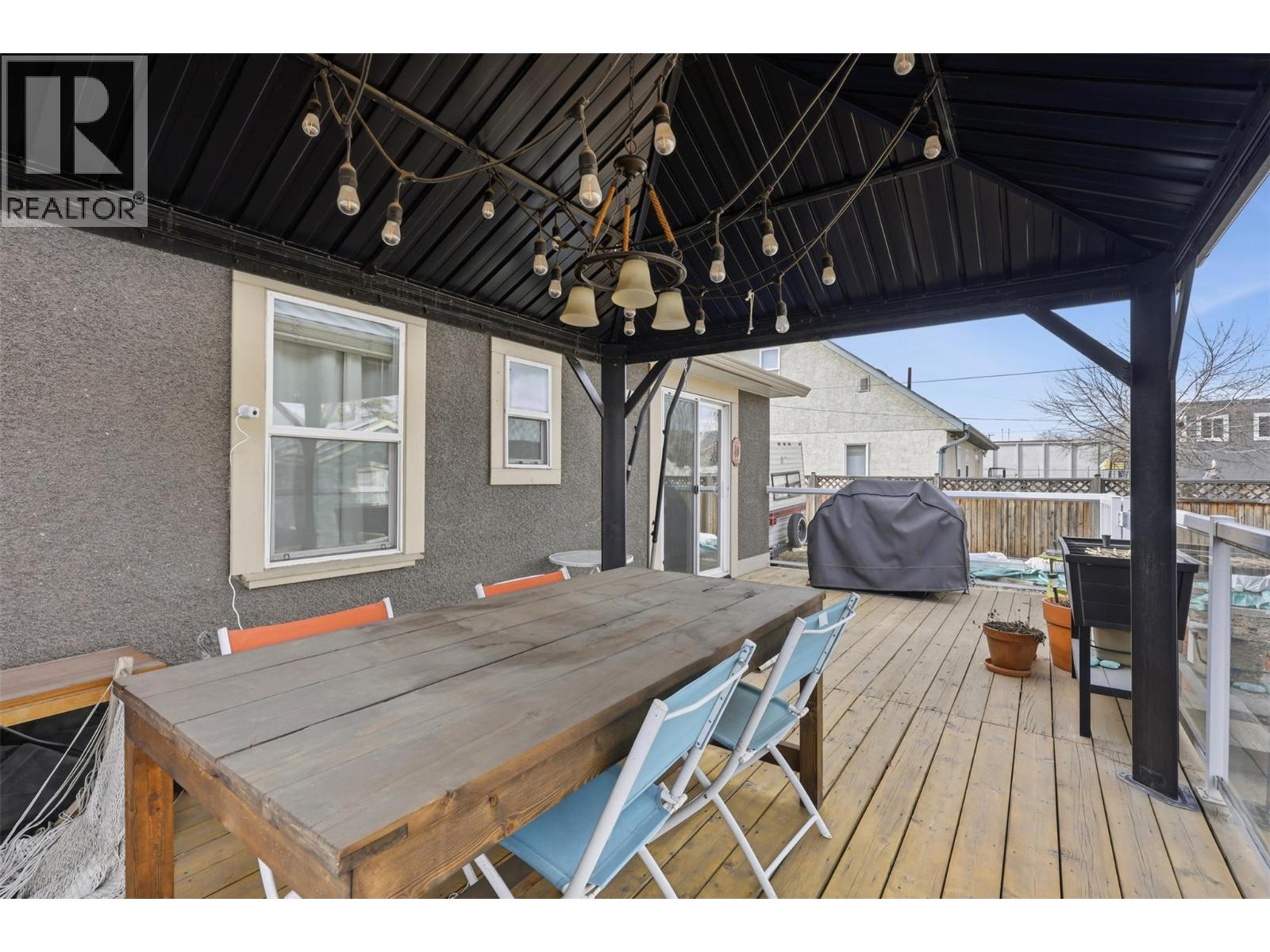 1066 Westminster Avenue, Kamloops, British Columbia  V2B 1P2 - Photo 11 - 10377196