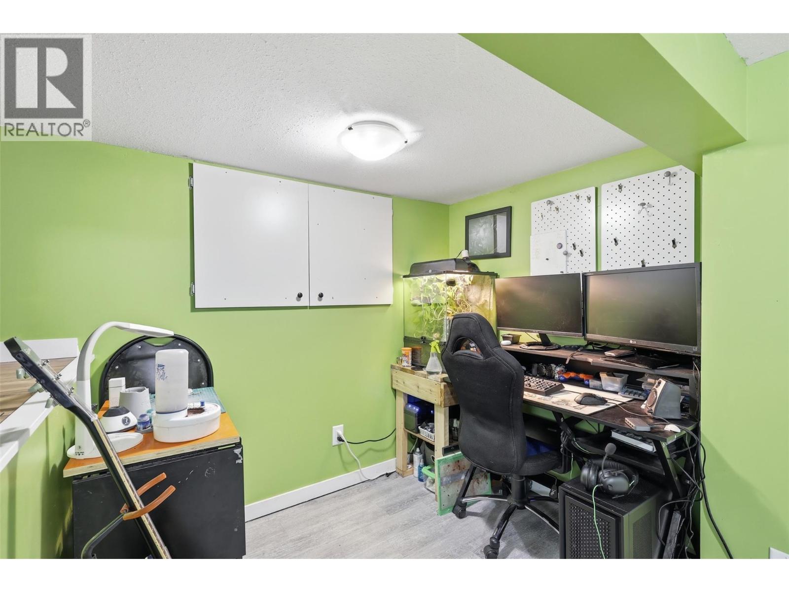 1066 Westminster Avenue, Kamloops, British Columbia  V2B 1P2 - Photo 33 - 10377196