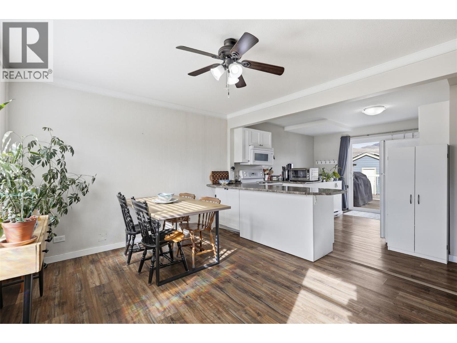 1066 Westminster Avenue, Kamloops, British Columbia  V2B 1P2 - Photo 4 - 10377196