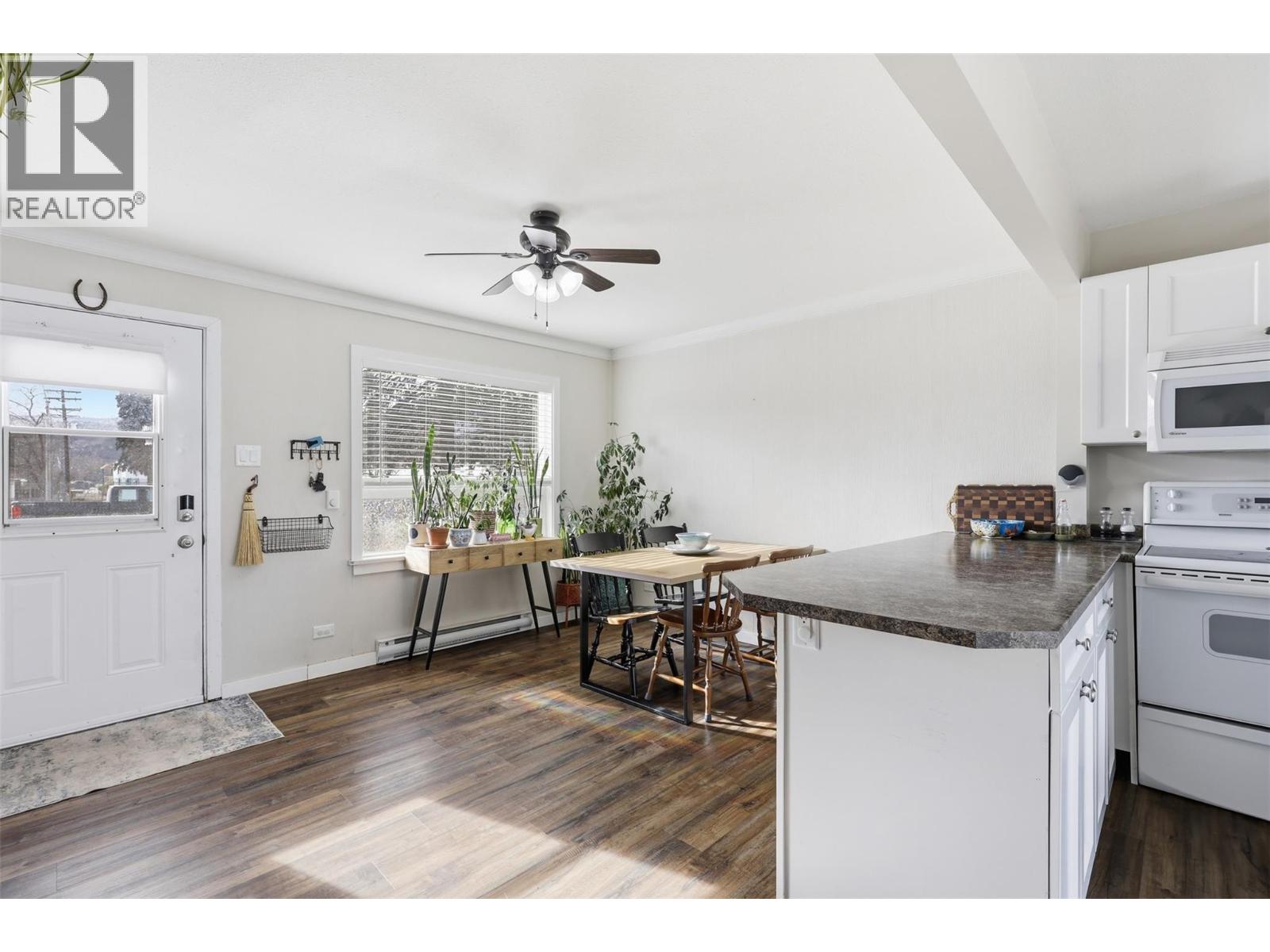 1066 Westminster Avenue, Kamloops, British Columbia  V2B 1P2 - Photo 5 - 10377196