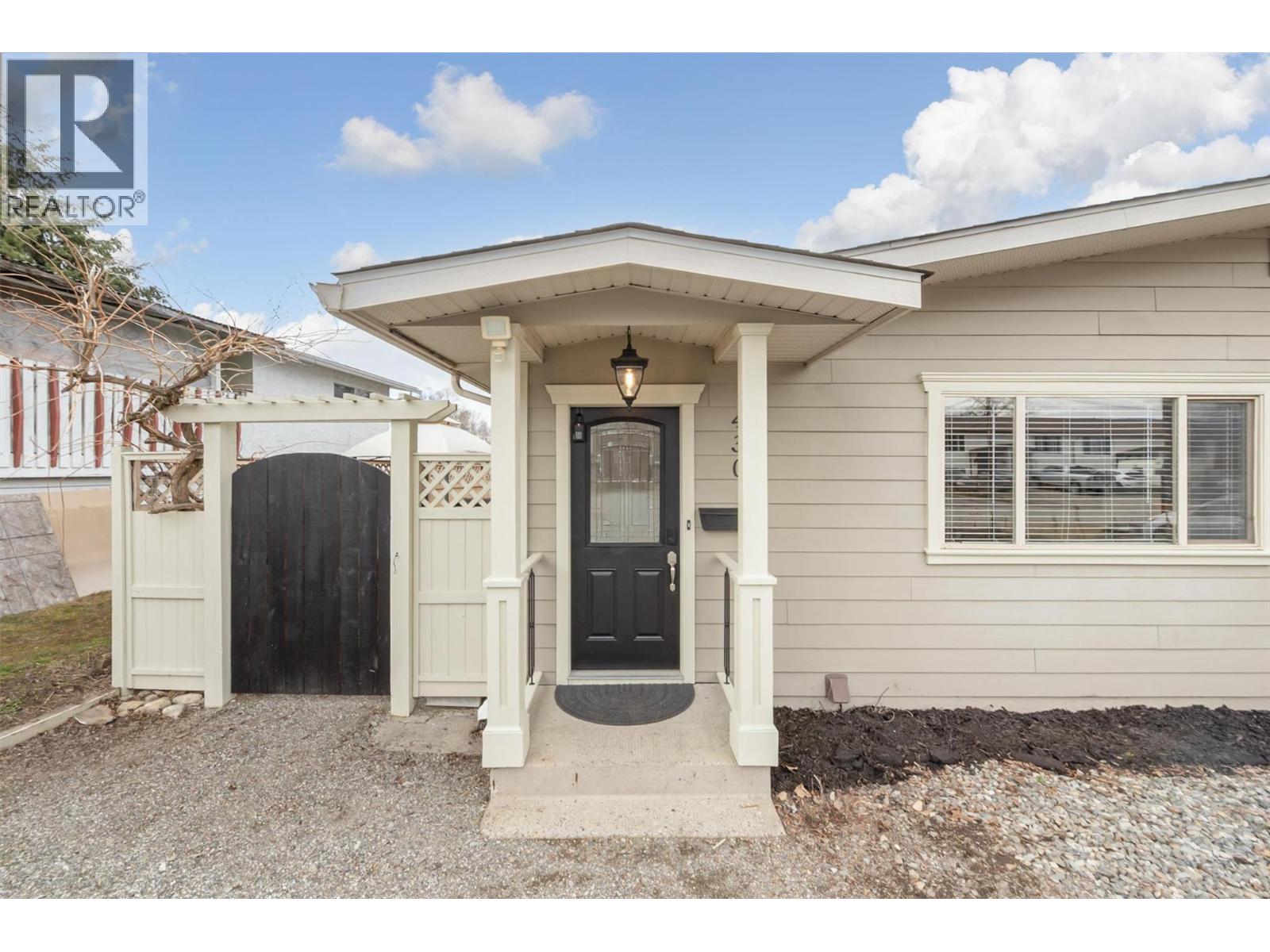 430 Fleming Road, Kelowna, British Columbia  V1X 3Z3 - Photo 1 - 10377061