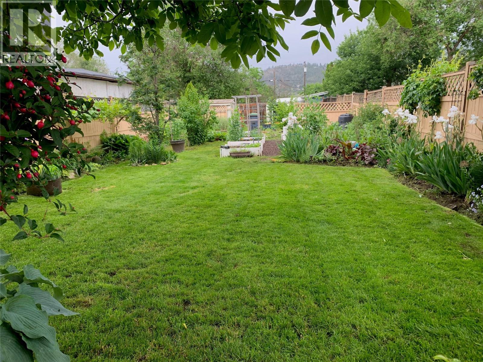 430 Fleming Road, Kelowna, British Columbia  V1X 3Z3 - Photo 4 - 10377061