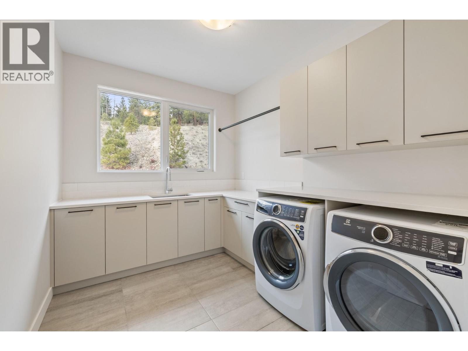 2021 Spyglass Way, West Kelowna, British Columbia  V1Z 4B6 - Photo 20 - 10376473