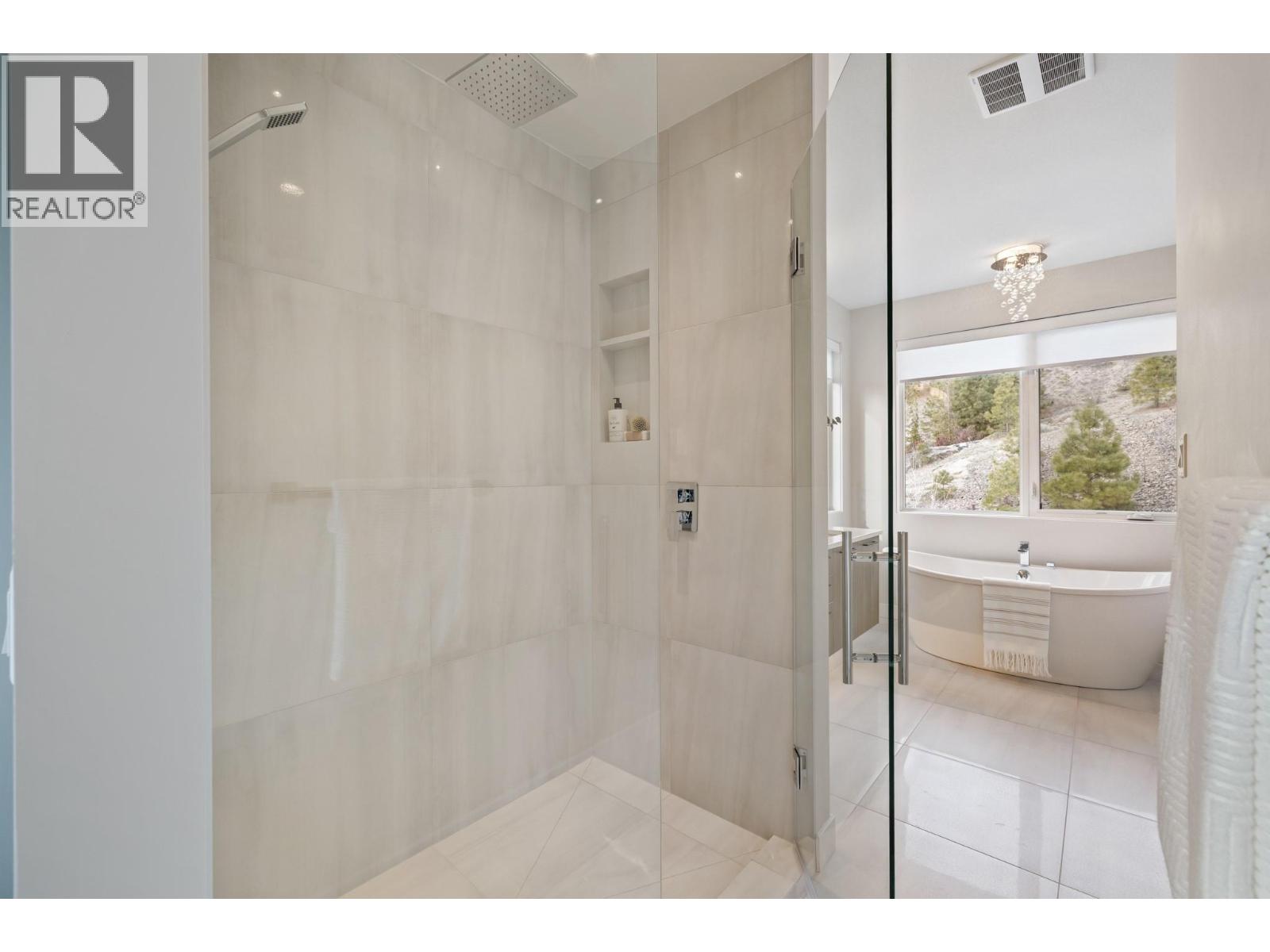 2021 Spyglass Way, West Kelowna, British Columbia  V1Z 4B6 - Photo 28 - 10376473