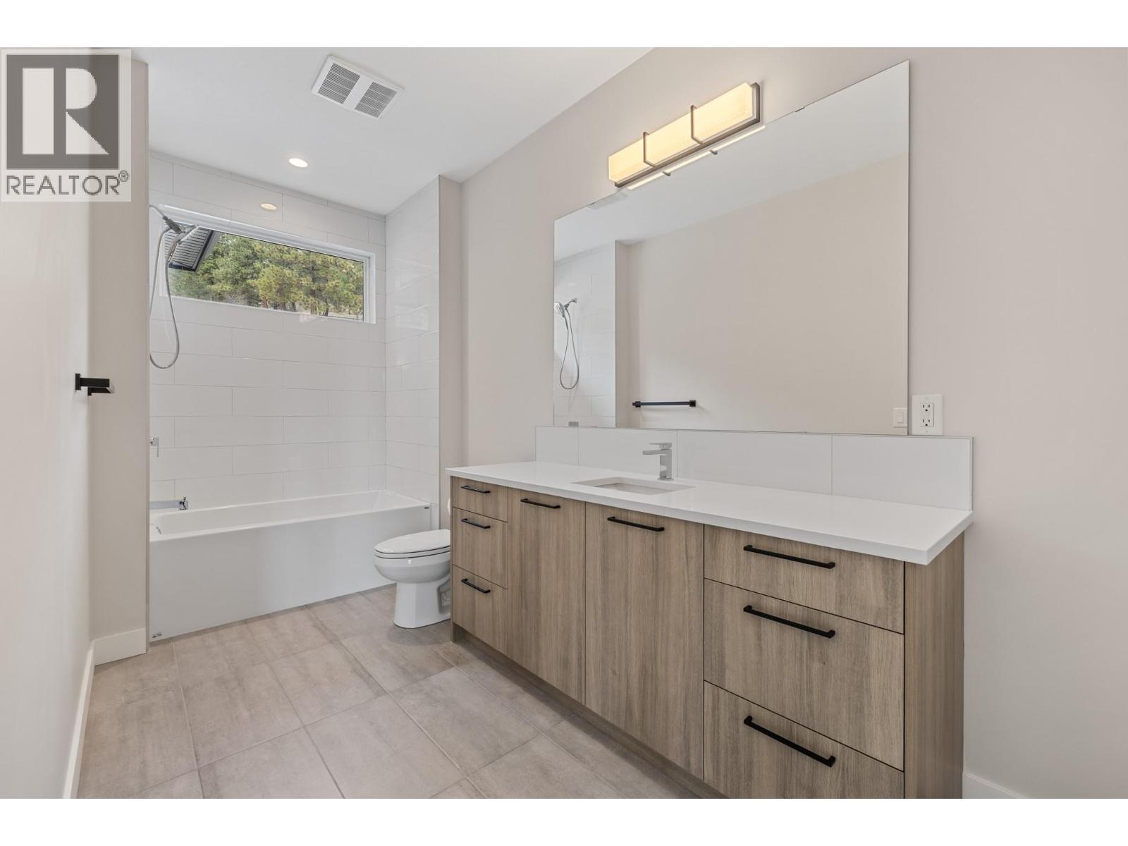 2021 Spyglass Way, West Kelowna, British Columbia  V1Z 4B6 - Photo 34 - 10376473