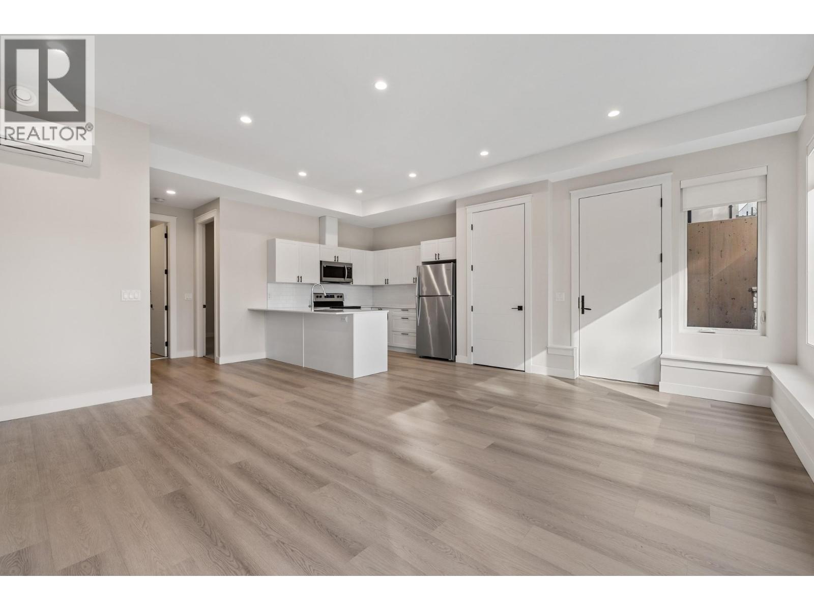 2021 Spyglass Way, West Kelowna, British Columbia  V1Z 4B6 - Photo 45 - 10376473