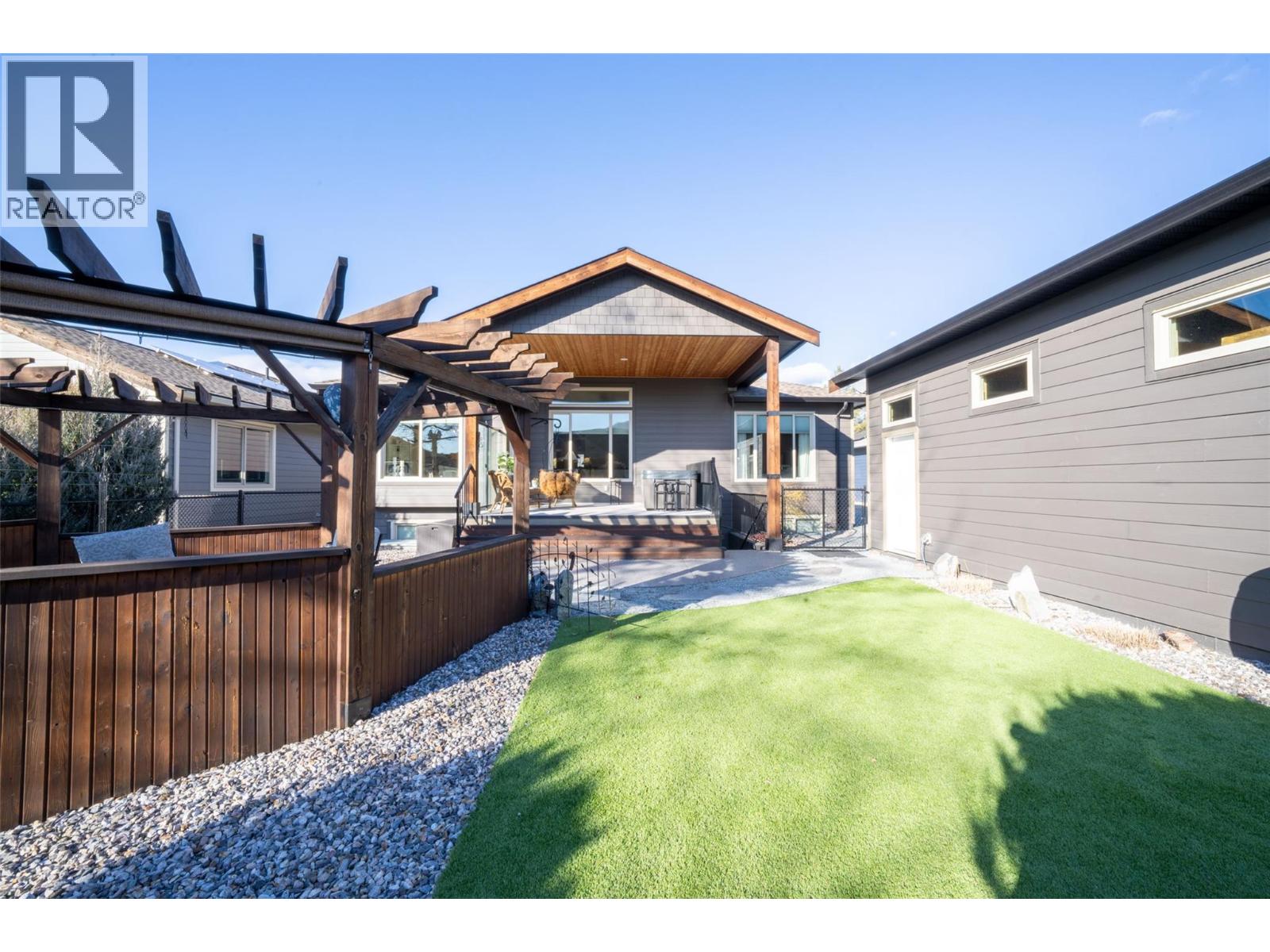 2444 York Avenue Unit# 3, Armstrong, British Columbia  V0E 1B1 - Photo 73 - 10377239