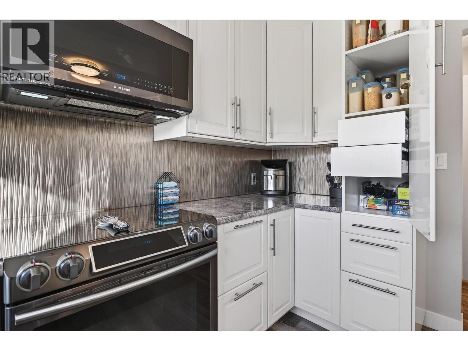 3197 Shuswap Road, Kamloops, British Columbia  V2H 1T1 - Photo 11 - 10376862