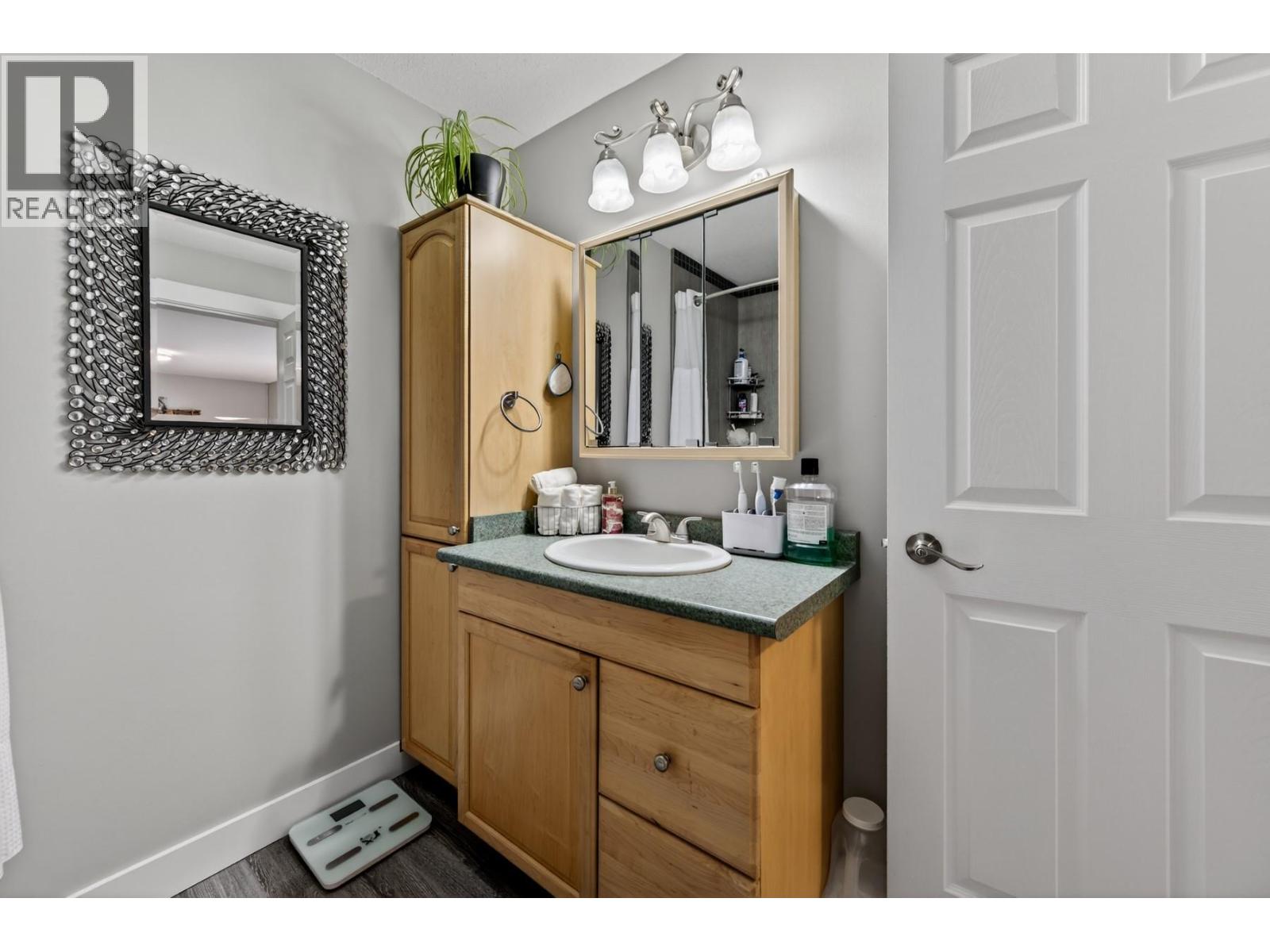 3197 Shuswap Road, Kamloops, British Columbia  V2H 1T1 - Photo 21 - 10376862