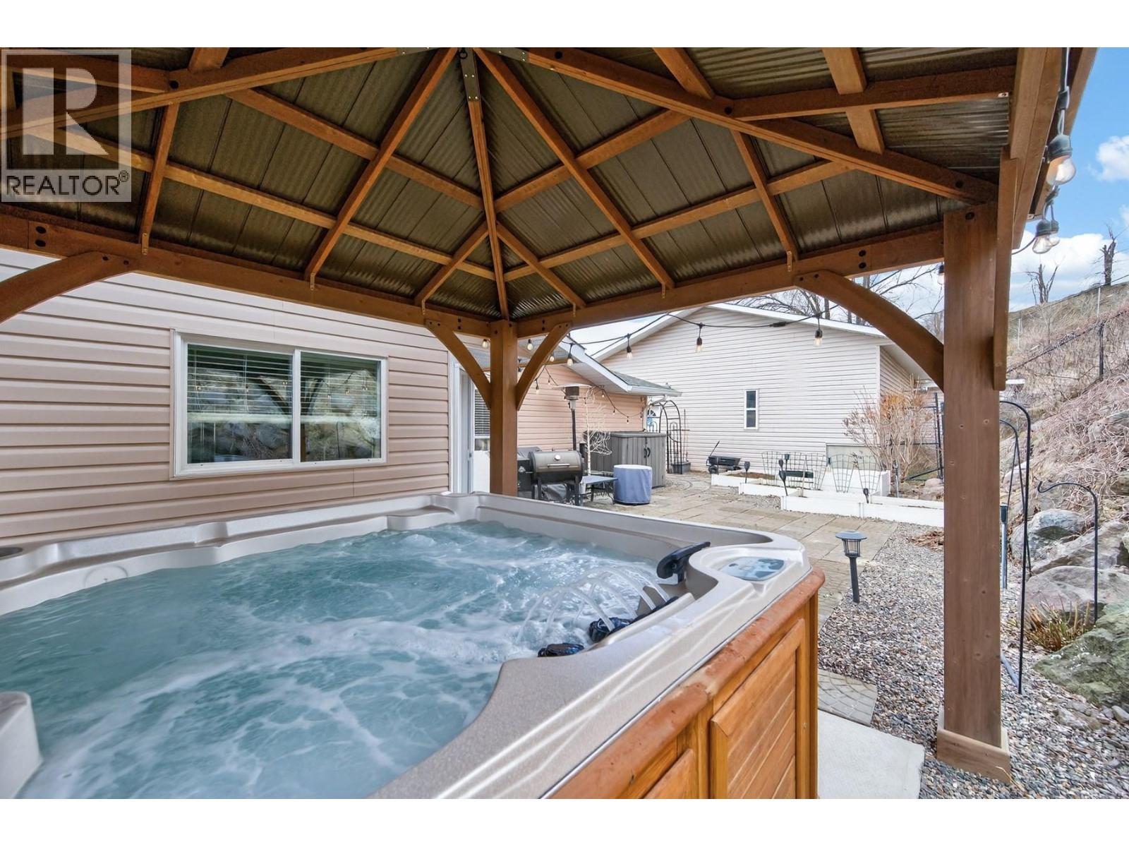 3197 Shuswap Road, Kamloops, British Columbia  V2H 1T1 - Photo 36 - 10376862