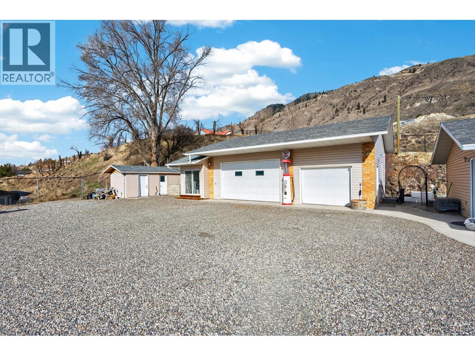 3197 Shuswap Road, Kamloops, British Columbia  V2H 1T1 - Photo 39 - 10376862
