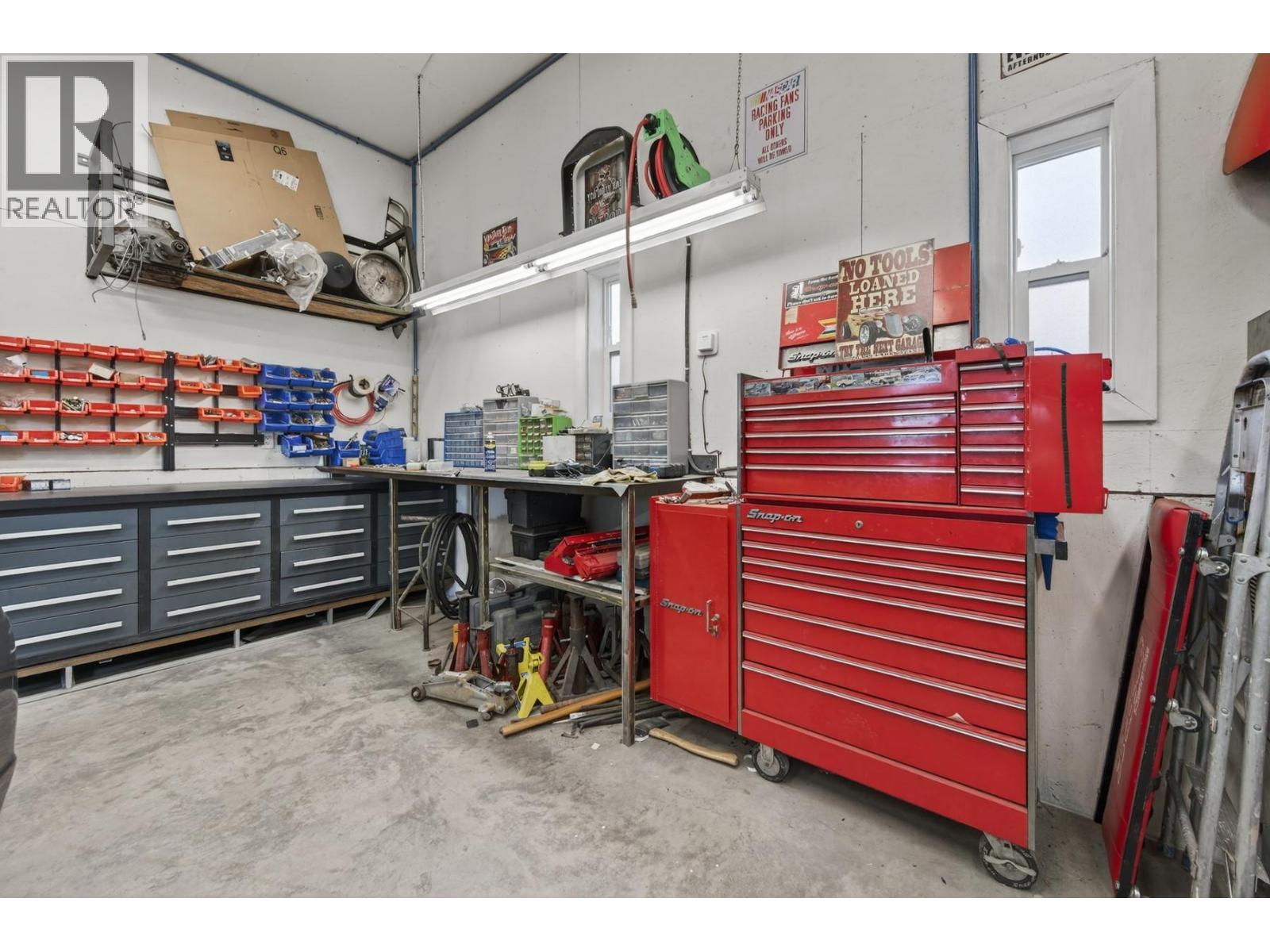 3197 Shuswap Road, Kamloops, British Columbia  V2H 1T1 - Photo 42 - 10376862