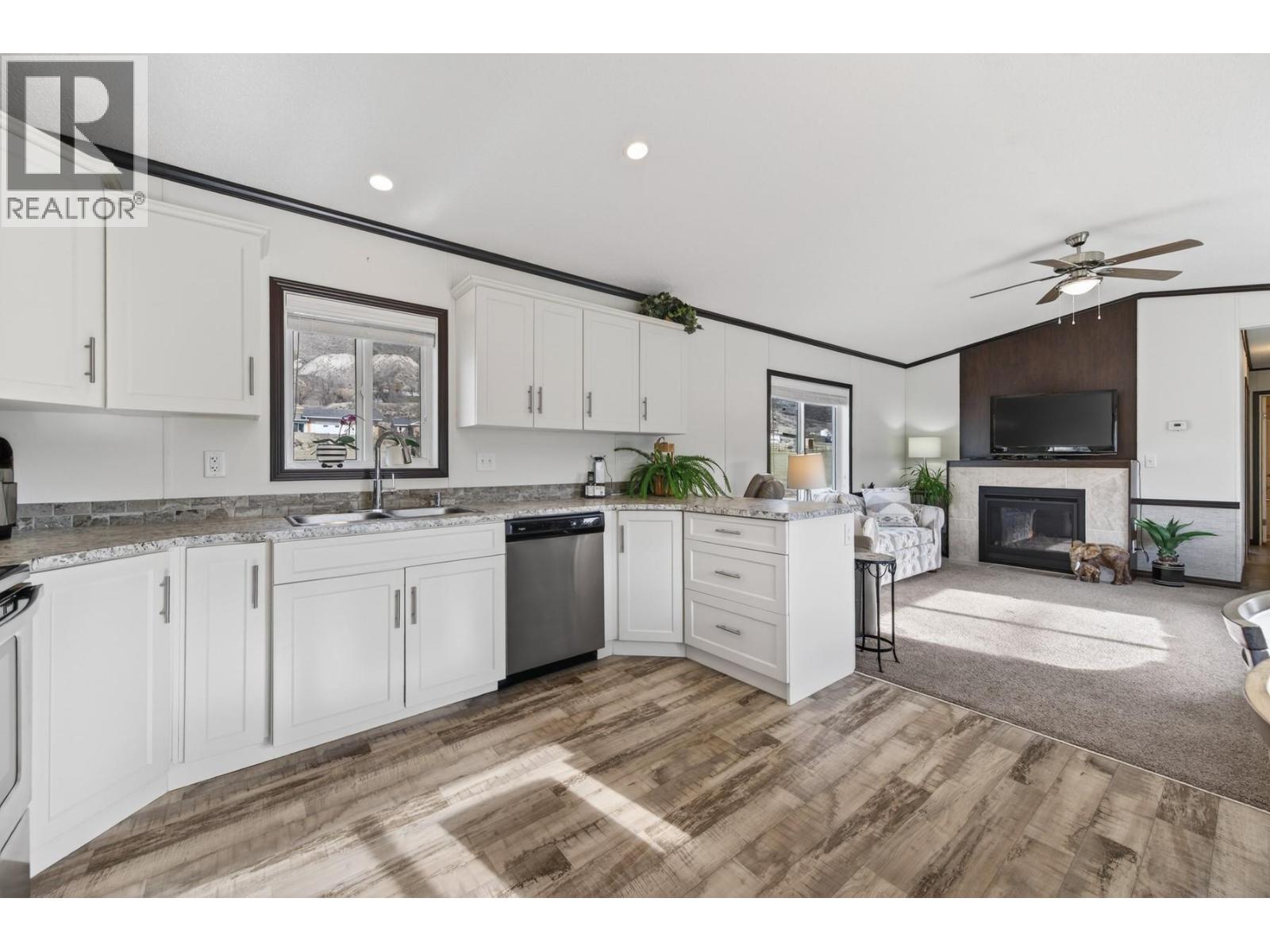 3197 Shuswap Road, Kamloops, British Columbia  V2H 1T1 - Photo 57 - 10376862