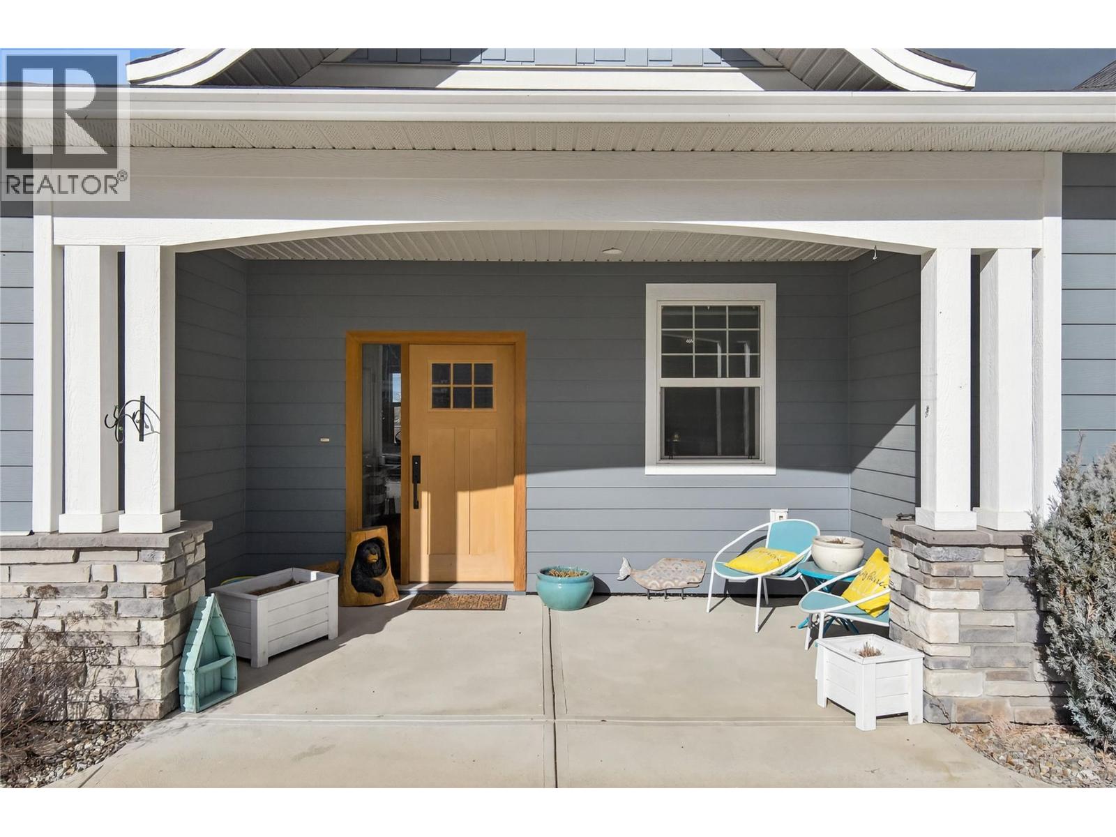 1330 10 Street Sw Unit# 1, Salmon Arm, British Columbia  V1E 0E4 - Photo 3 - 10376945