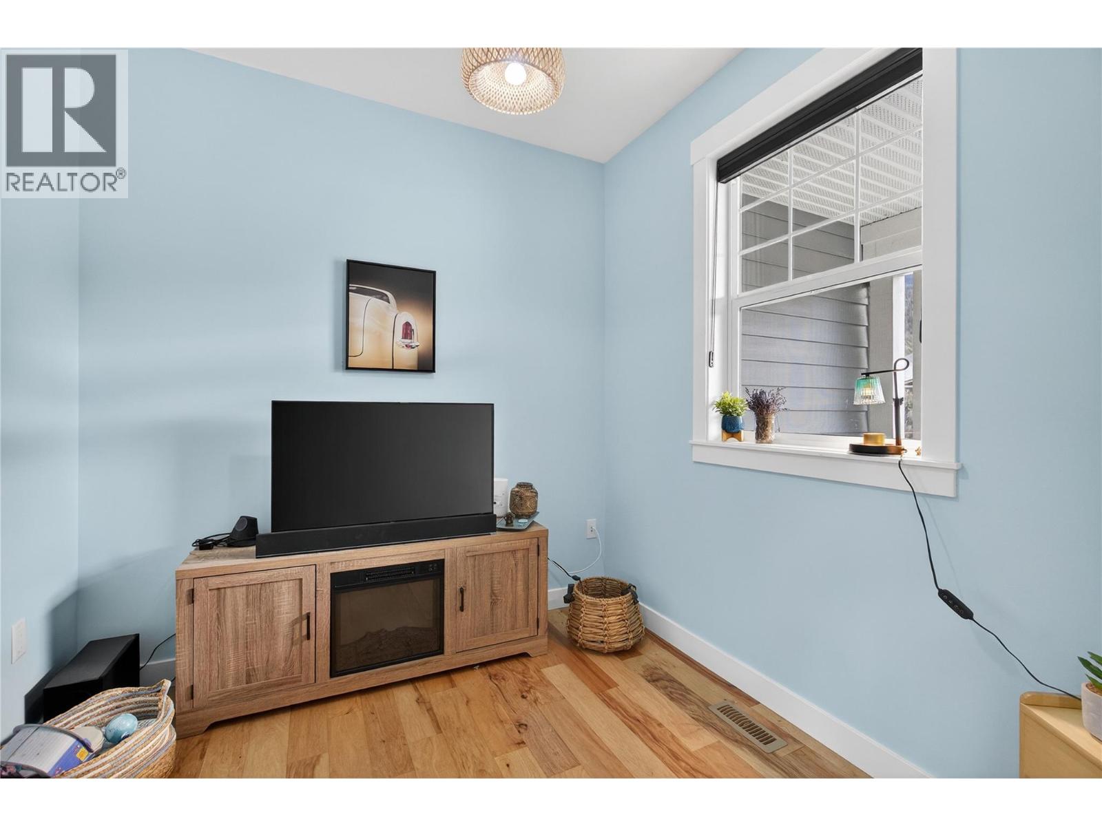 1330 10 Street Sw Unit# 1, Salmon Arm, British Columbia  V1E 0E4 - Photo 5 - 10376945