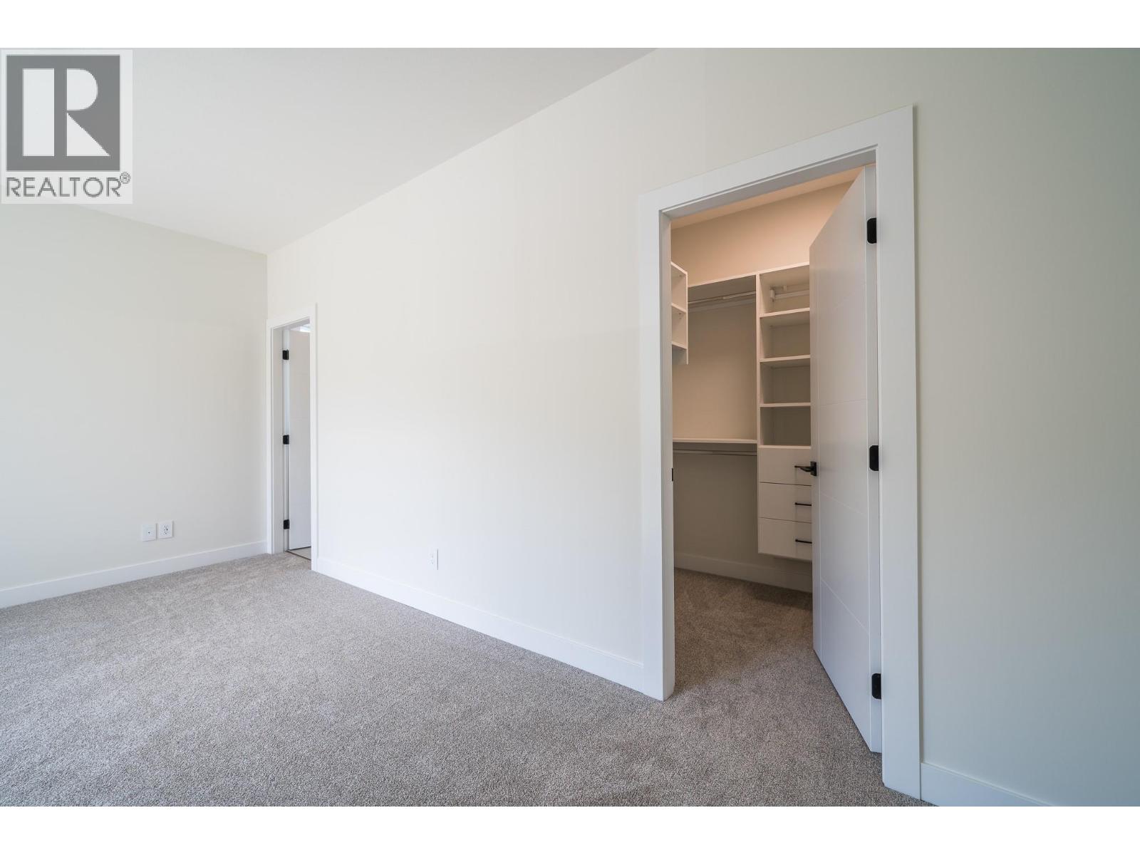 3228 Bank Road, Kamloops, British Columbia  V2B 6Z7 - Photo 11 - 10377415