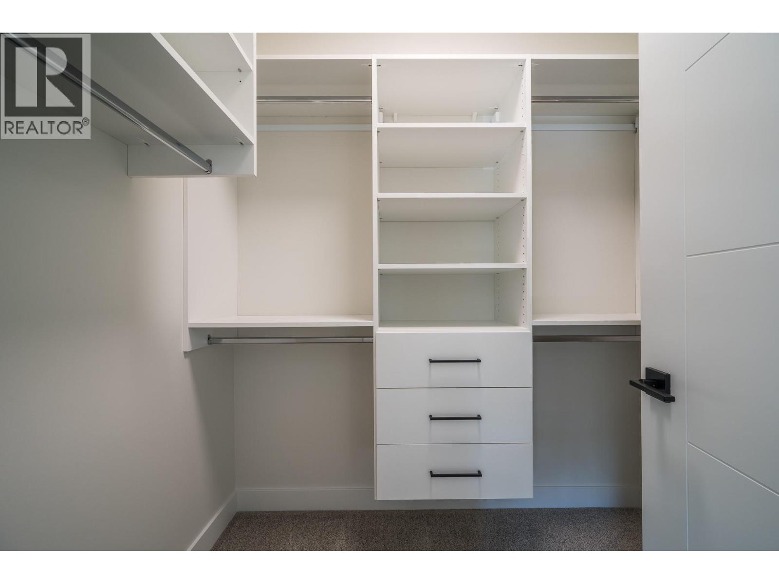 3228 Bank Road, Kamloops, British Columbia  V2B 6Z7 - Photo 12 - 10377415