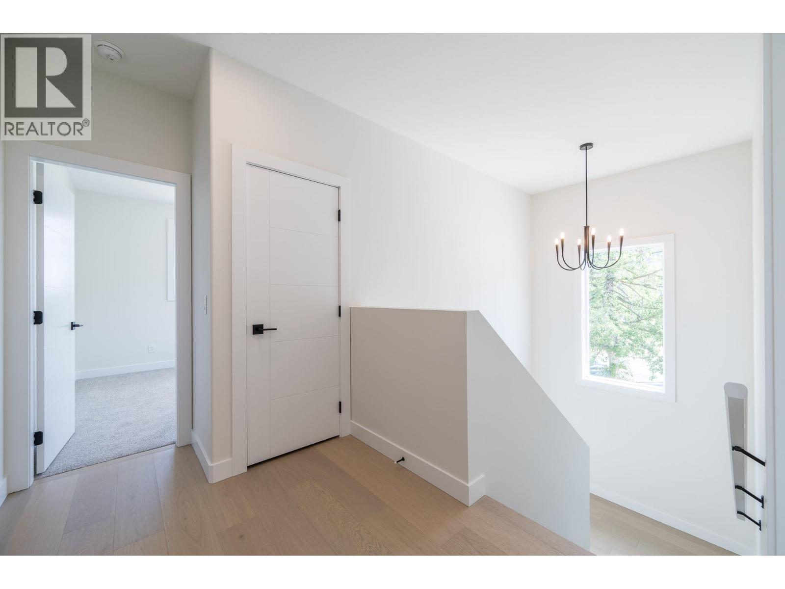 3228 Bank Road, Kamloops, British Columbia  V2B 6Z7 - Photo 9 - 10377415