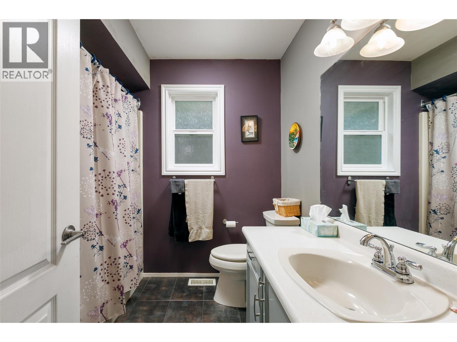 2207 Shannon Ridge Drive, West Kelowna, British Columbia  V4T 2L1 - Photo 31 - 10376877