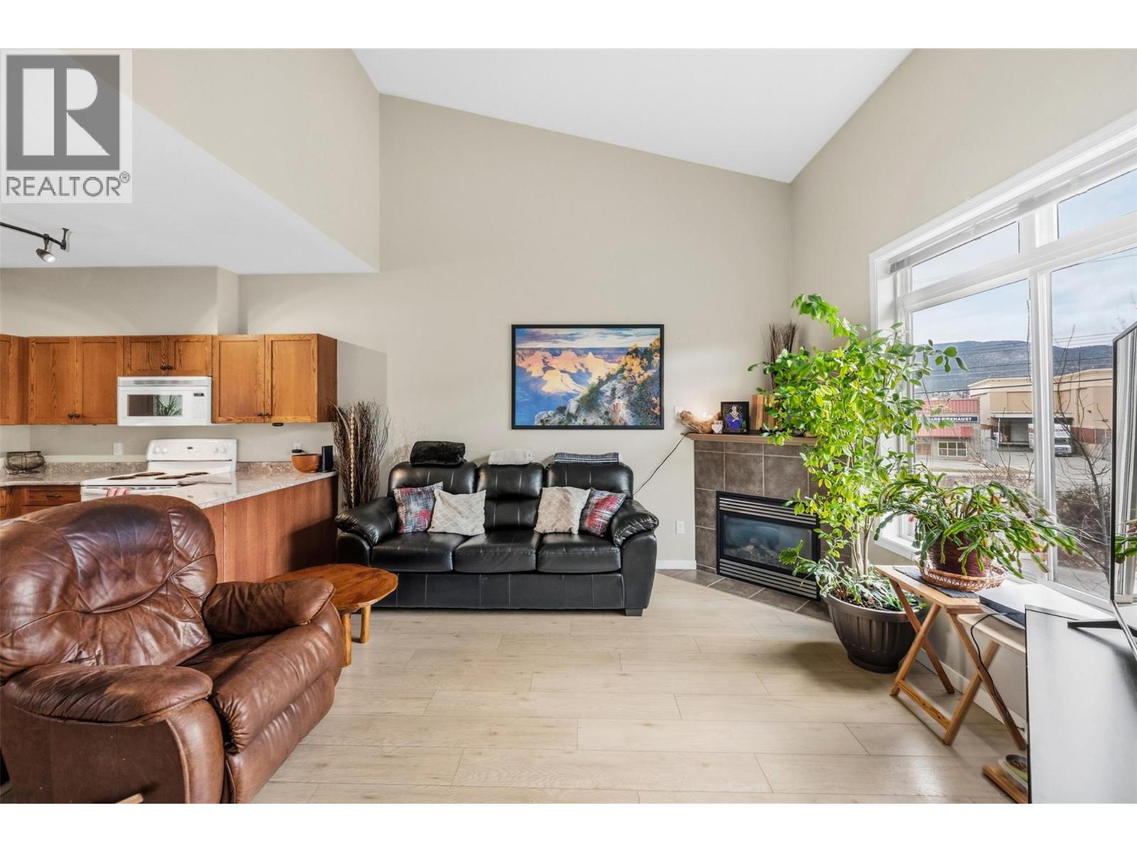 48 Galt Avenue Unit# 135, Penticton, British Columbia  V2A 9C3 - Photo 5 - 10377487