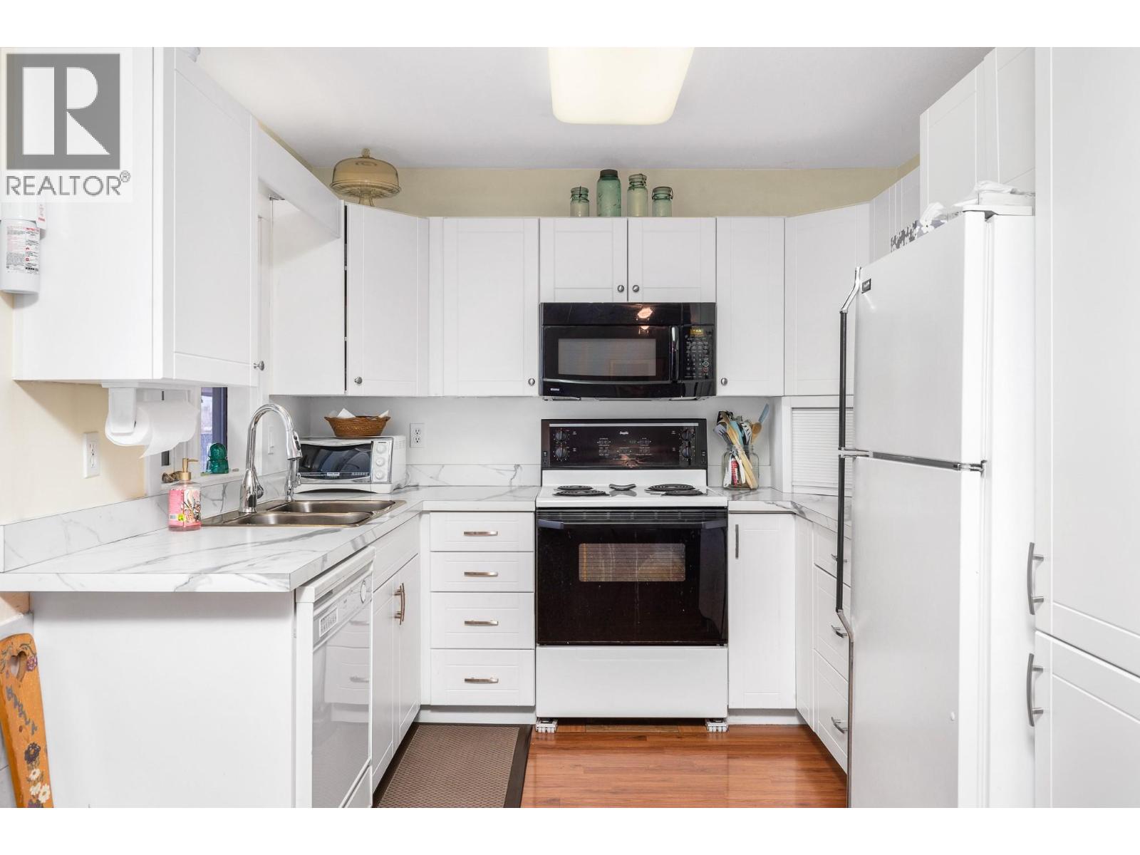 833 8 Avenue, Vernon, British Columbia  V1H 1Z1 - Photo 12 - 10377161