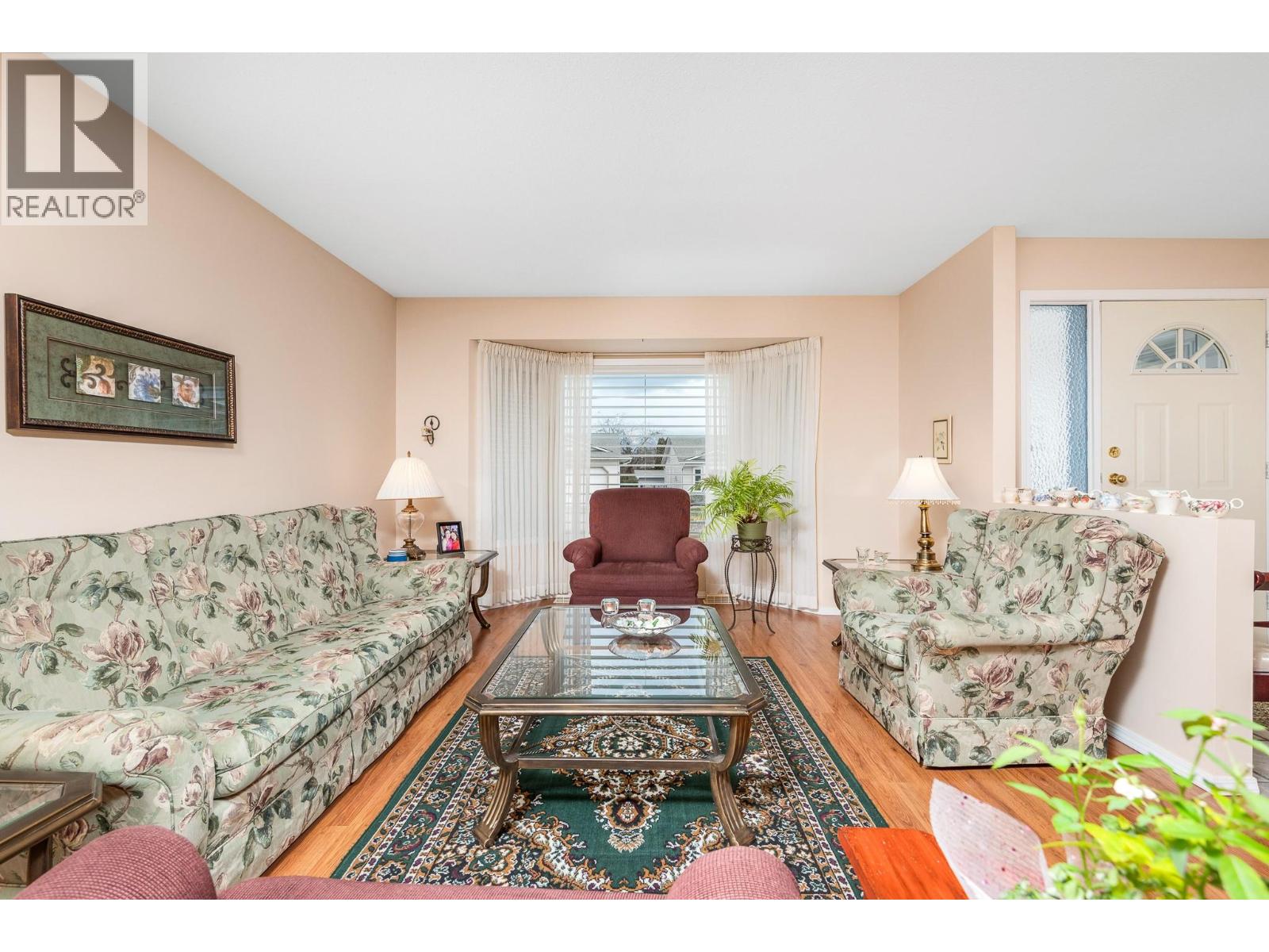 833 8 Avenue, Vernon, British Columbia  V1H 1Z1 - Photo 3 - 10377161