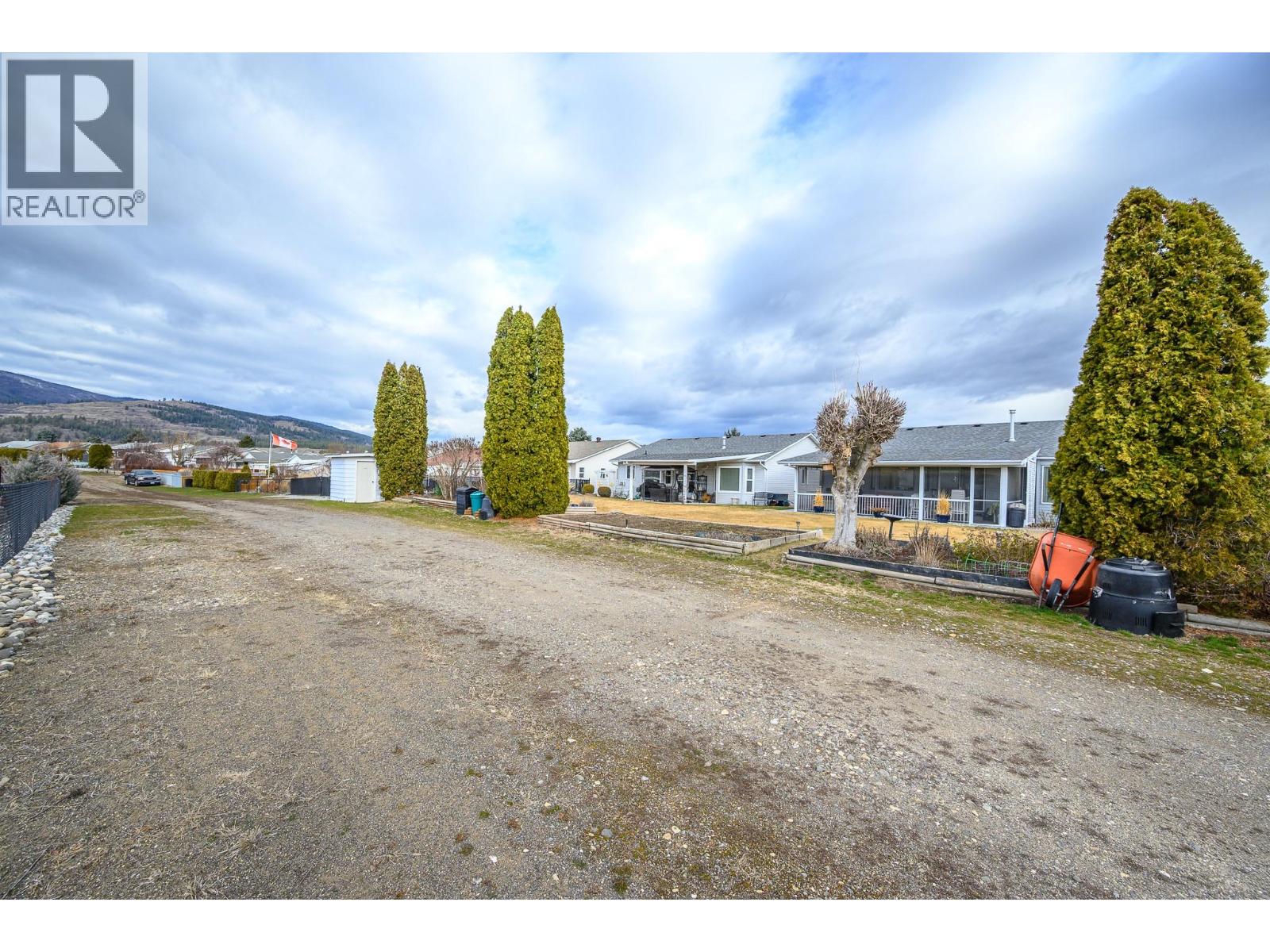 833 8 Avenue, Vernon, British Columbia  V1H 1Z1 - Photo 31 - 10377161