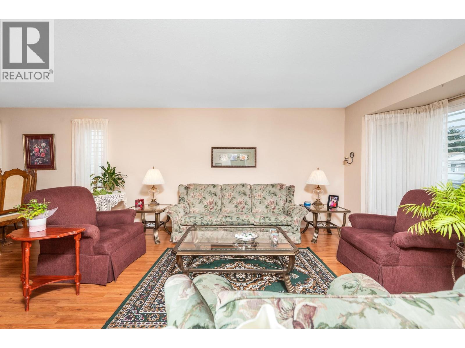 833 8 Avenue, Vernon, British Columbia  V1H 1Z1 - Photo 4 - 10377161