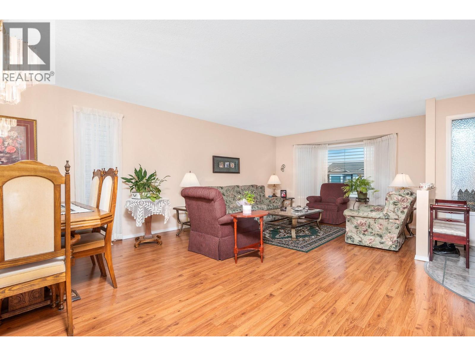 833 8 Avenue, Vernon, British Columbia  V1H 1Z1 - Photo 5 - 10377161