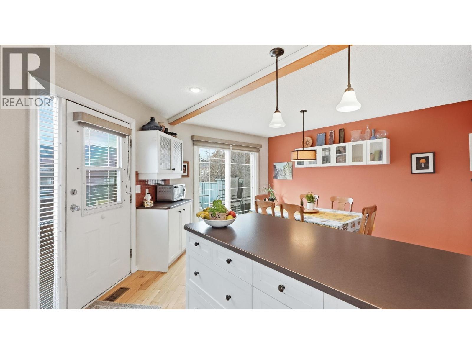 381 Norton Street, Penticton, British Columbia  V2A 4H9 - Photo 13 - 10377353