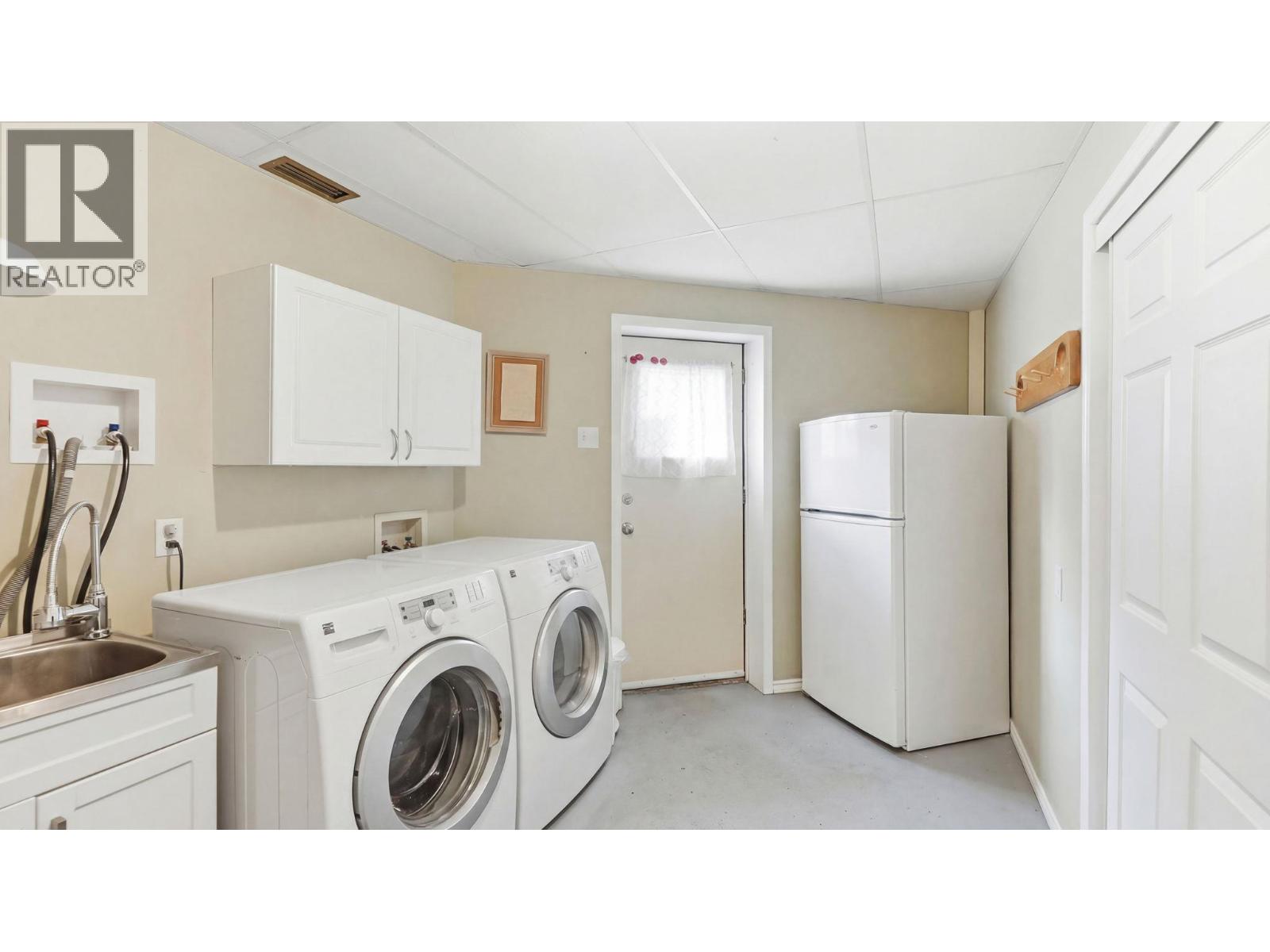 381 Norton Street, Penticton, British Columbia  V2A 4H9 - Photo 27 - 10377353