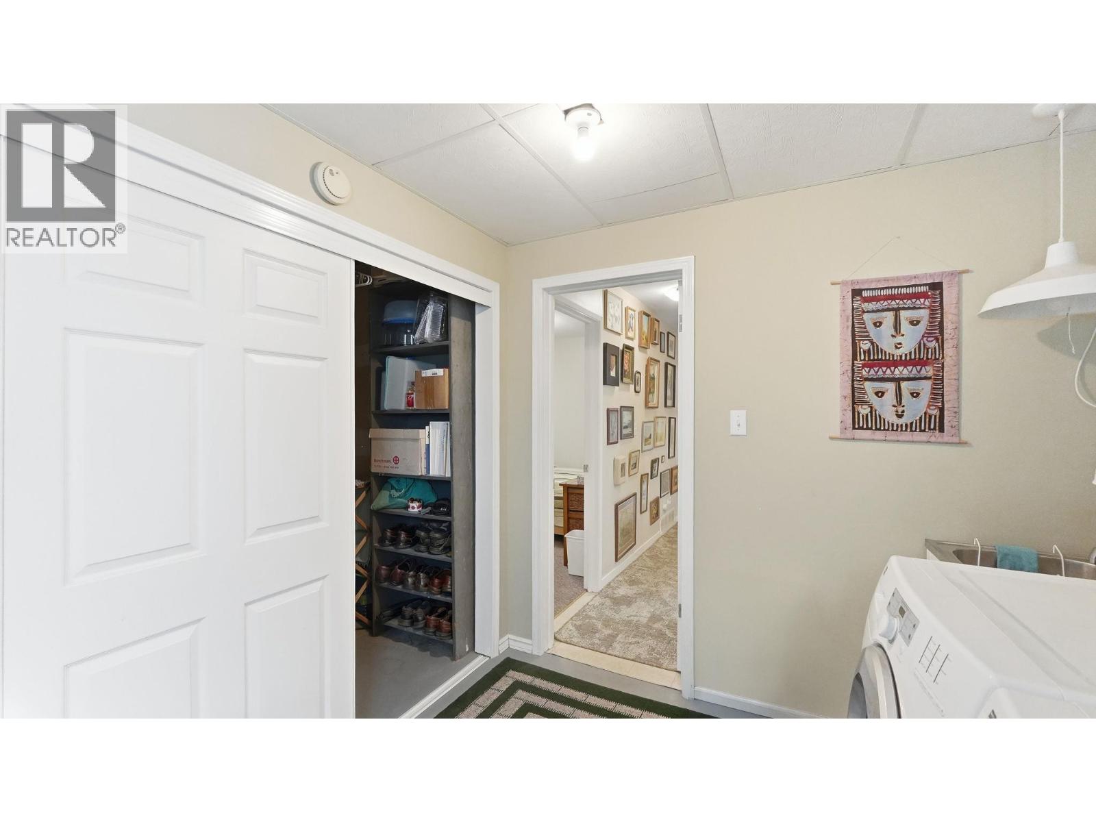 381 Norton Street, Penticton, British Columbia  V2A 4H9 - Photo 28 - 10377353