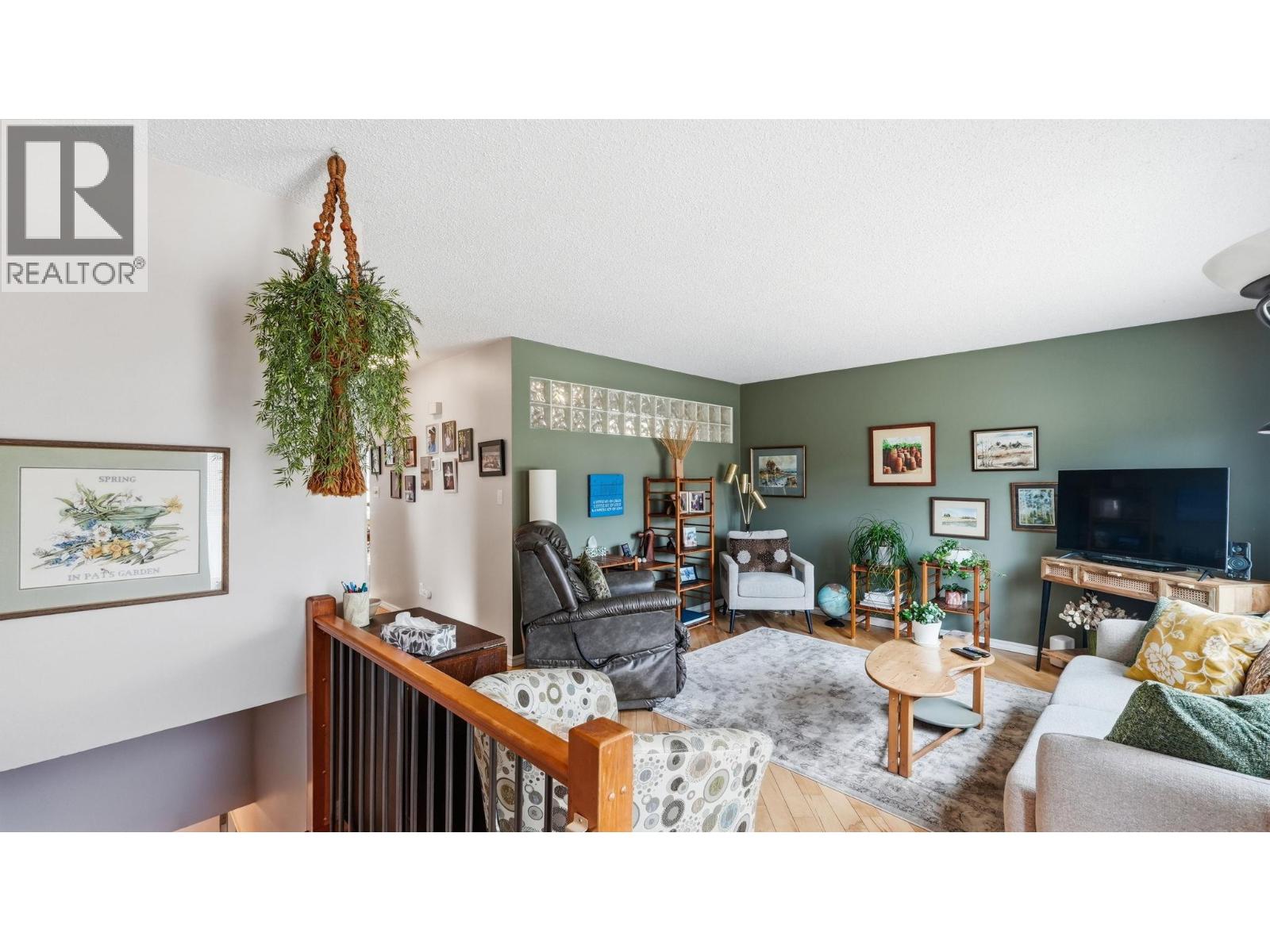 381 Norton Street, Penticton, British Columbia  V2A 4H9 - Photo 6 - 10377353