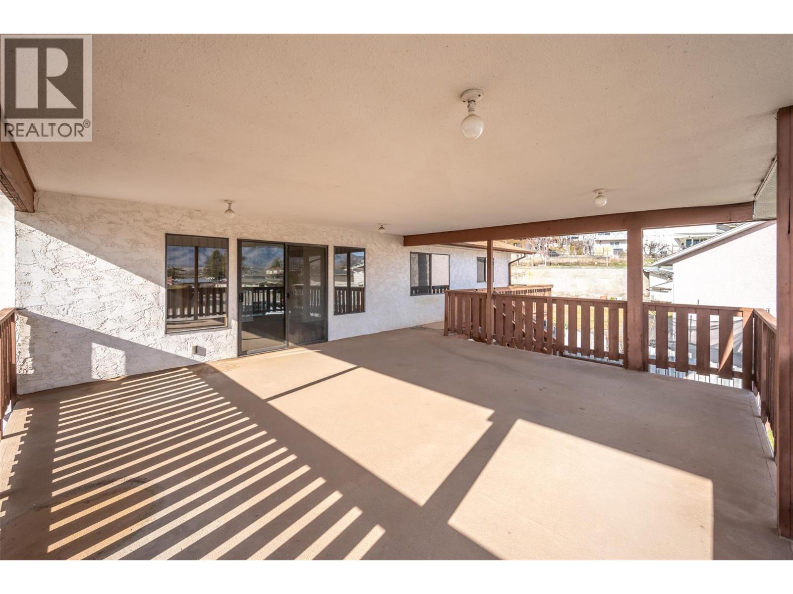 761 Columbia Place, Oliver, British Columbia  V0H 1T0 - Photo 37 - 10377470