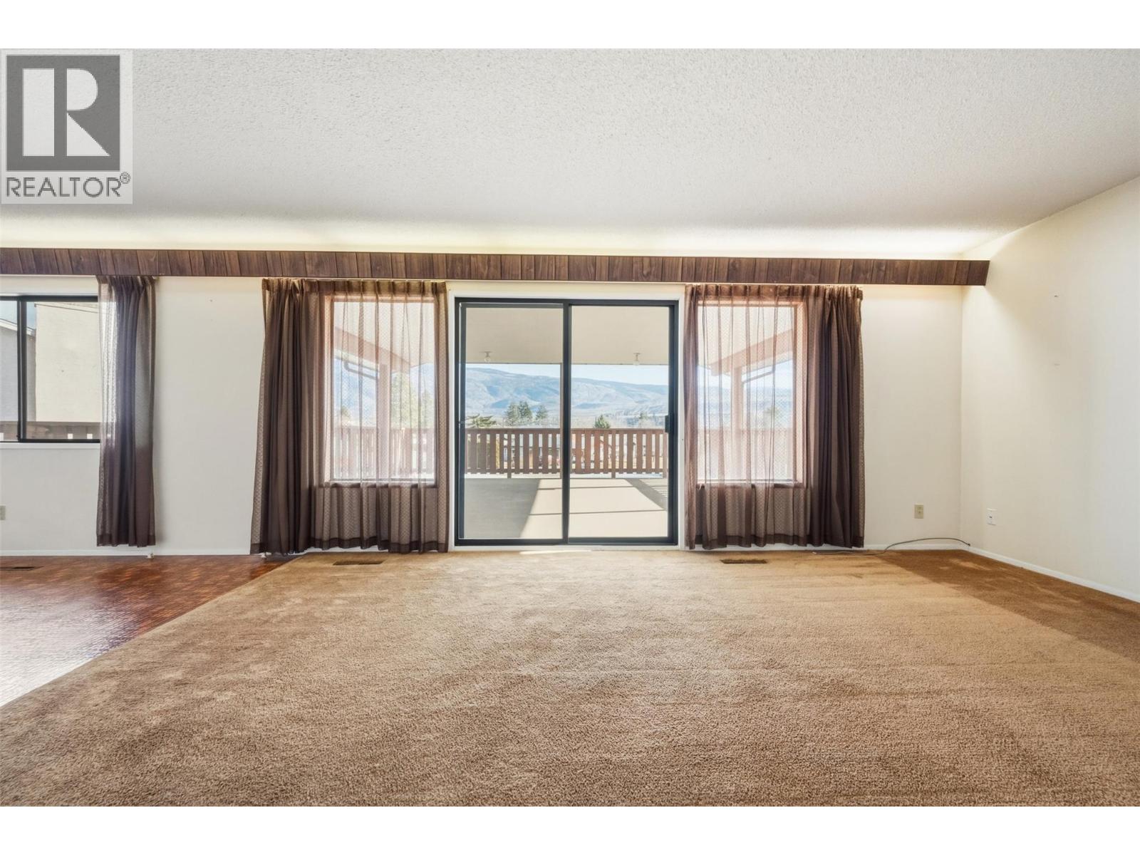 761 Columbia Place, Oliver, British Columbia  V0H 1T0 - Photo 4 - 10377470