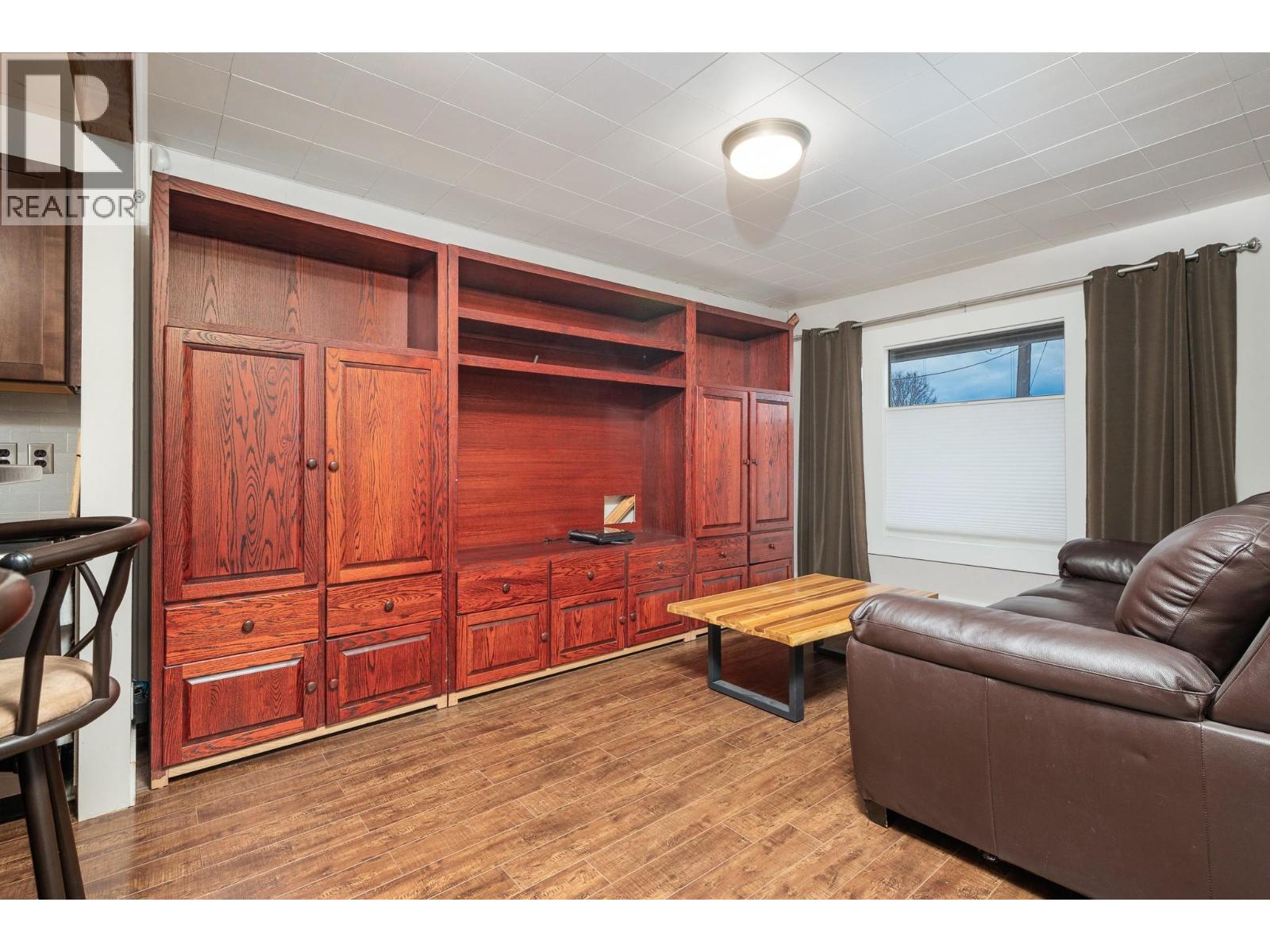 2808 45 Avenue, Vernon, British Columbia  V1T 3N4 - Photo 4 - 10376997