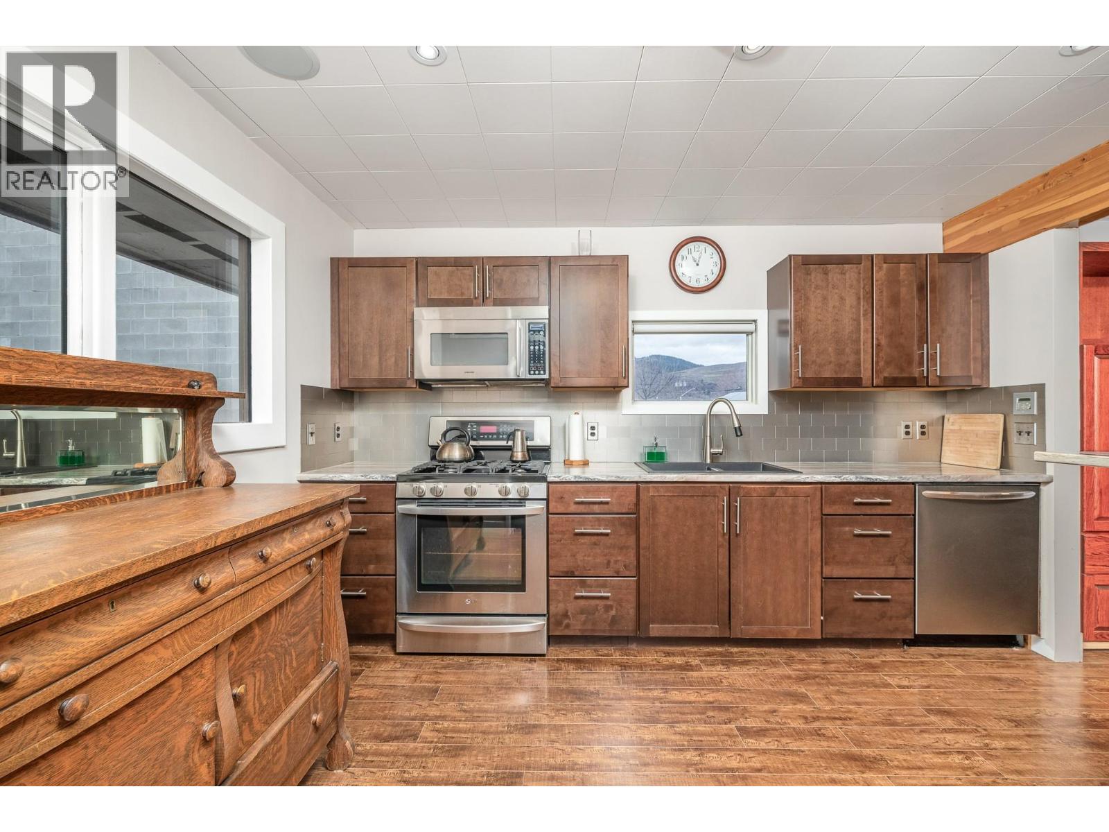 2808 45 Avenue, Vernon, British Columbia  V1T 3N4 - Photo 7 - 10376853