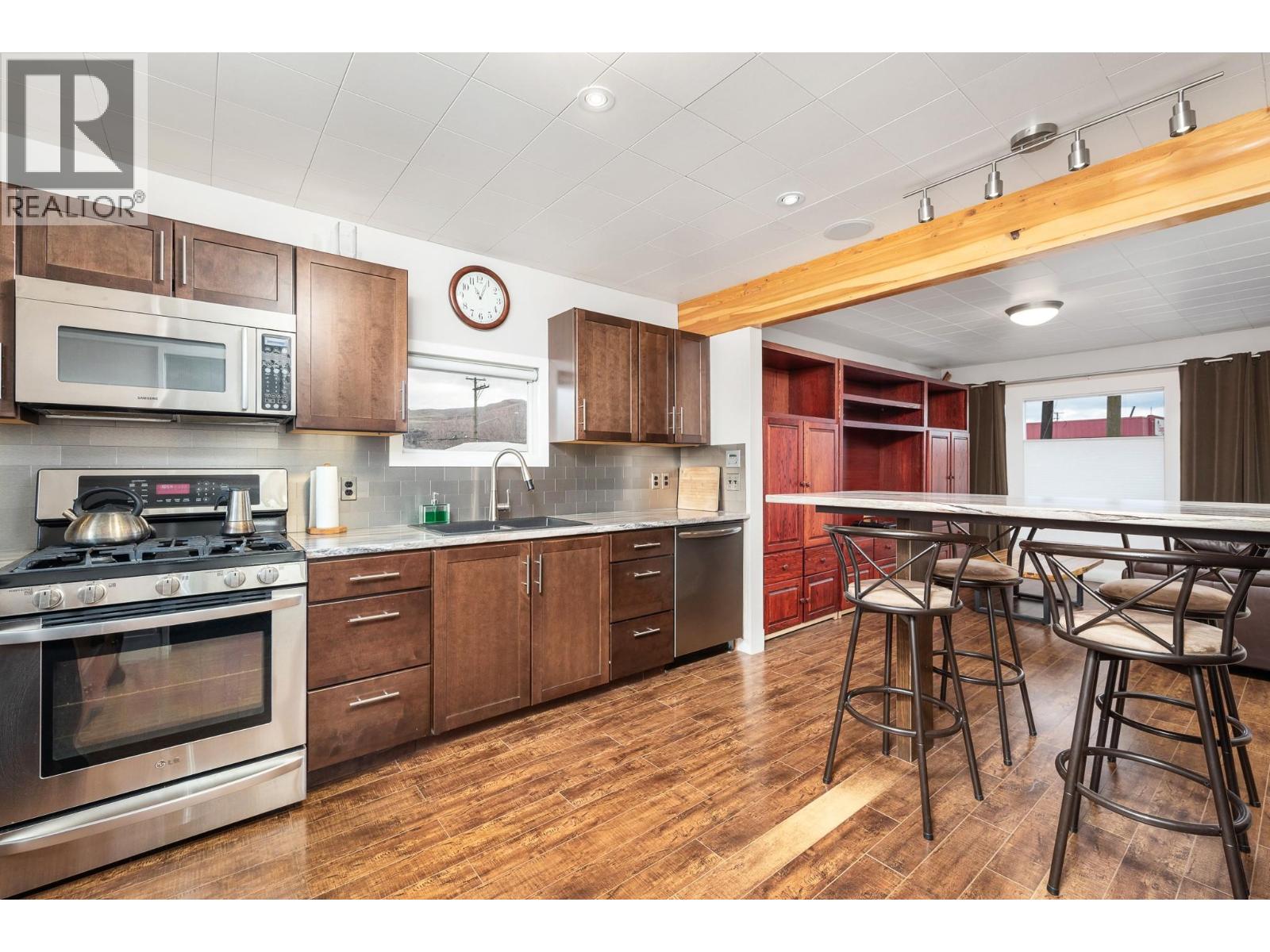 2808 45 Avenue, Vernon, British Columbia  V1T 3N4 - Photo 8 - 10376853