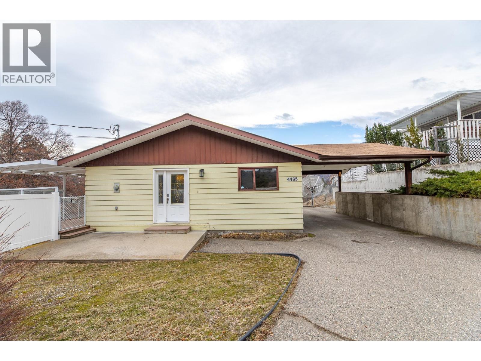 4465 Mallory Crescent, Okanagan Falls, British Columbia  V0H 1R1 - Photo 2 - 10376697