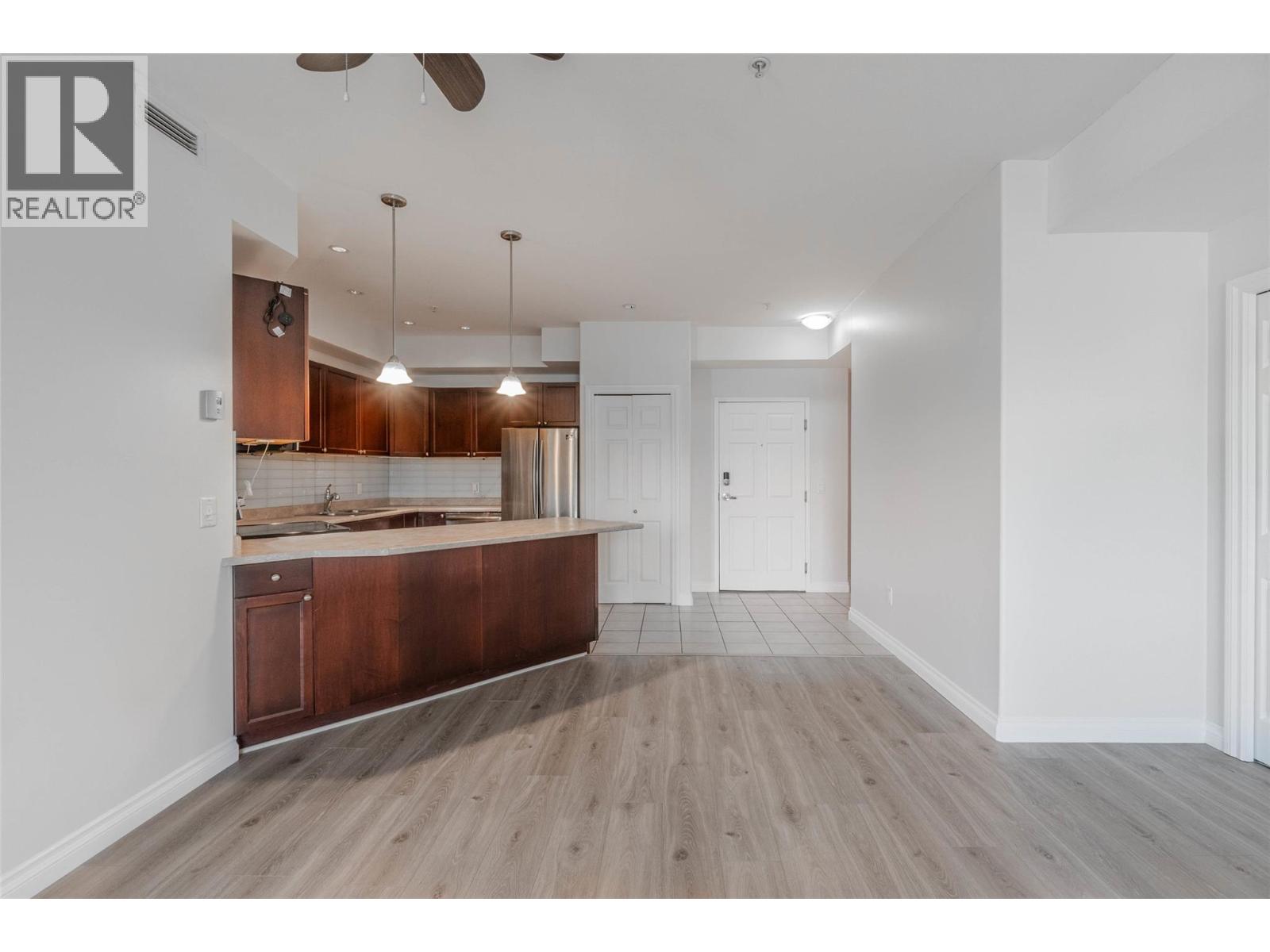 921 Spillway Road Unit# 212c, Oliver, British Columbia  V0H 1T8 - Photo 4 - 10375836