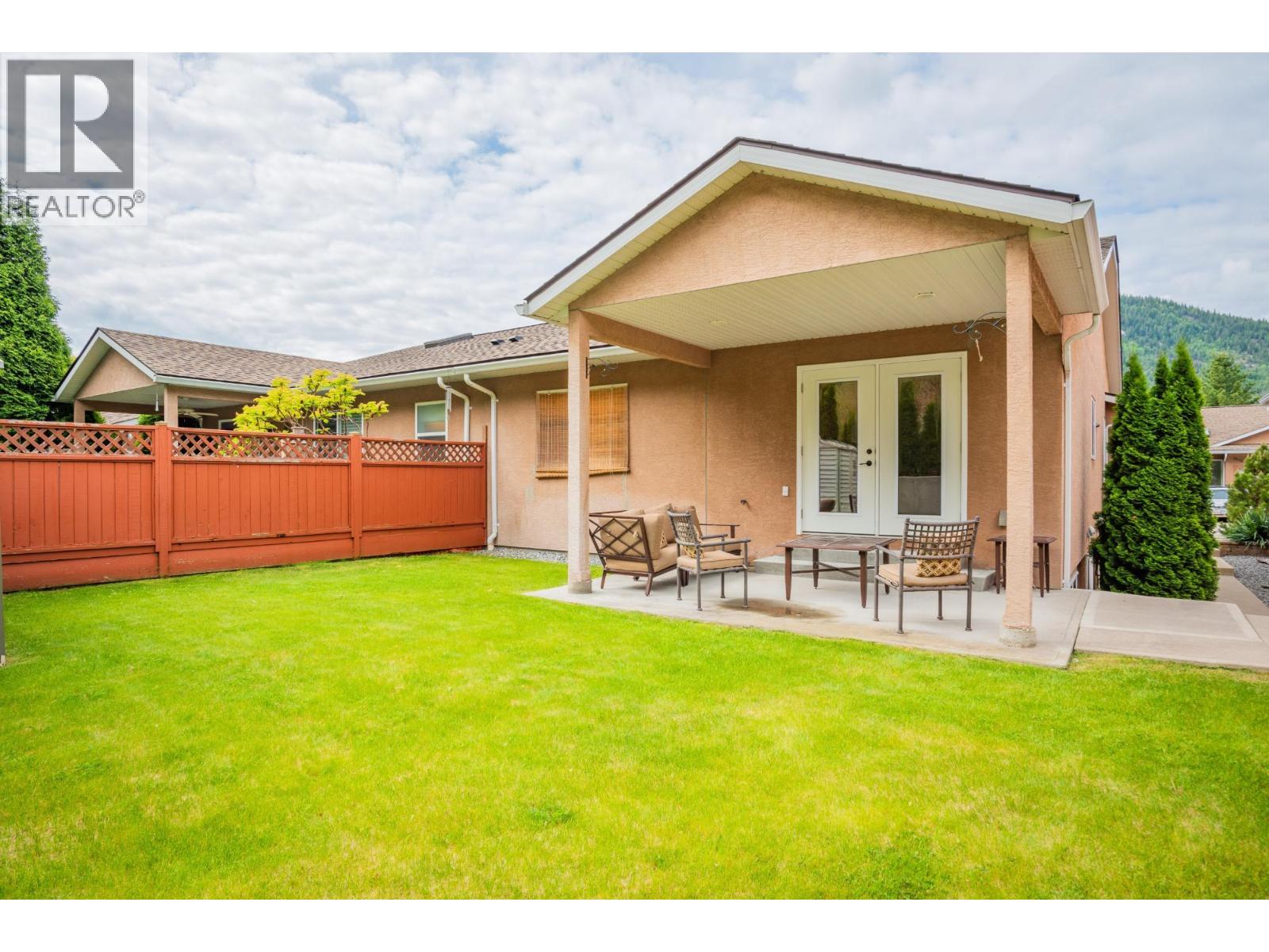 7981 Birchwood Drive, Trail, British Columbia  V1R 4Y3 - Photo 33 - 10377519