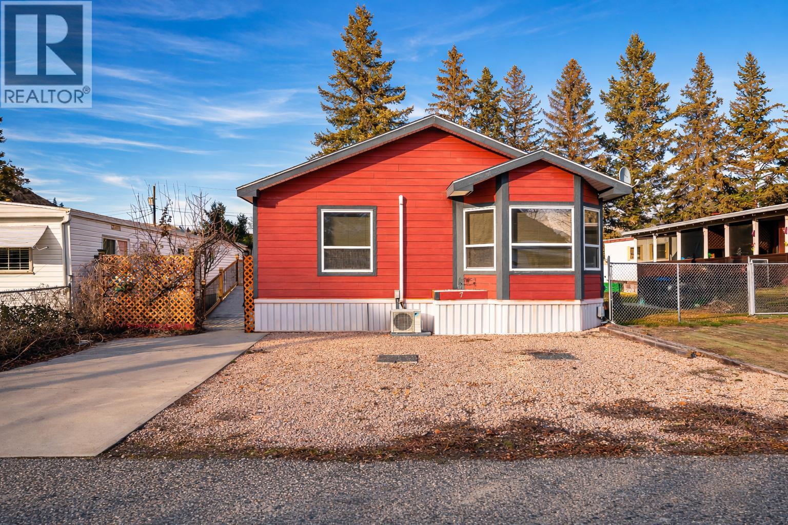 1302 Cedar Street Unit# 7, Okanagan Falls, British Columbia  V0H 1R4 - Photo 1 - 10377508