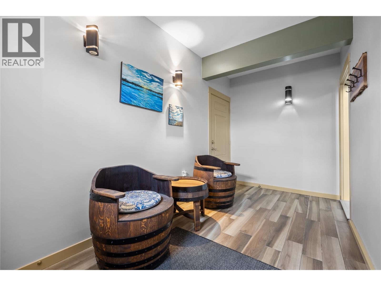 432 Hwy 97 Highway, Summerland, British Columbia  V0H 1Z6 - Photo 8 - 10377377