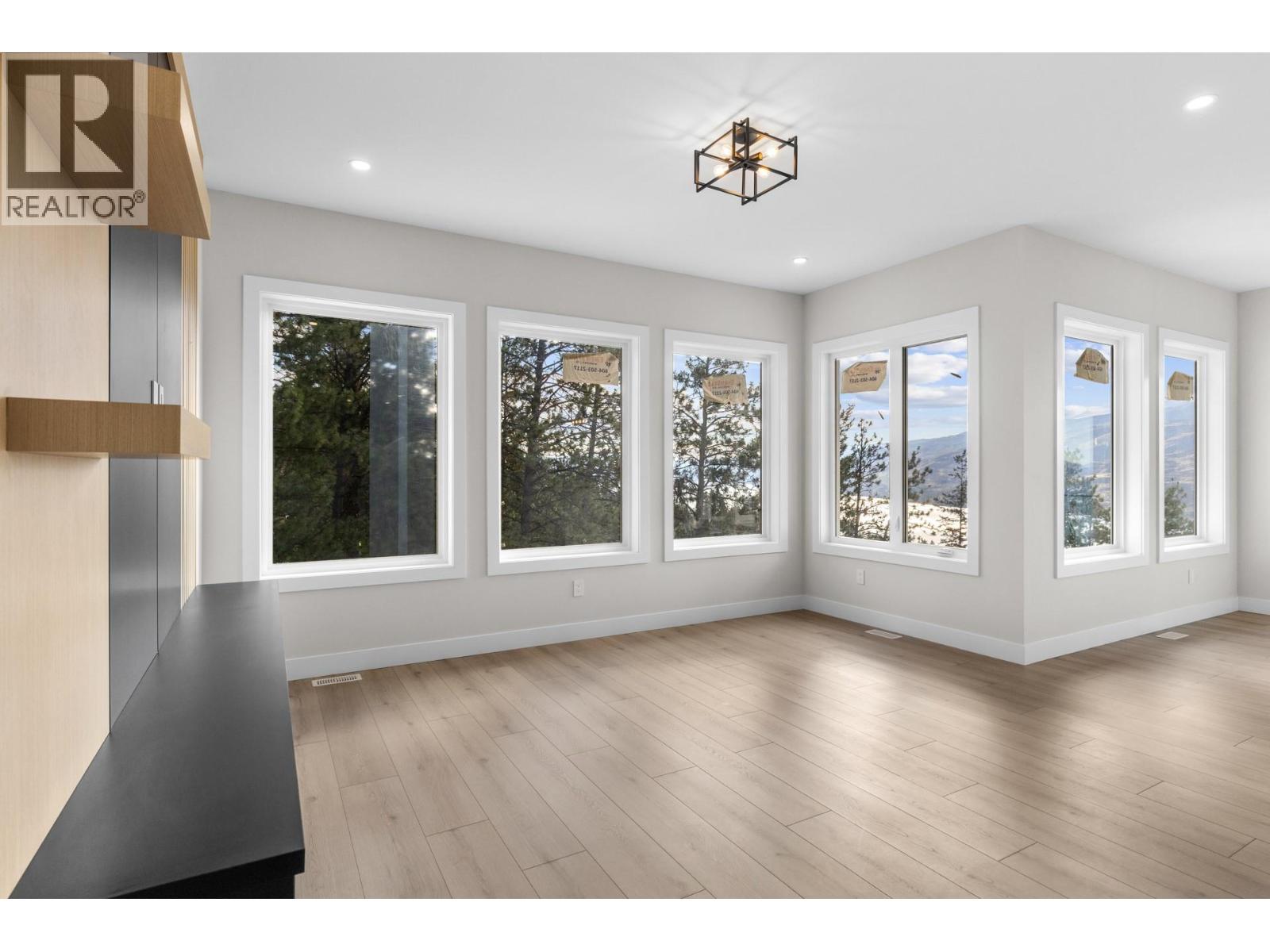 6052 Gerrie Road, Peachland, British Columbia  V0H 1X4 - Photo 10 - 10377357