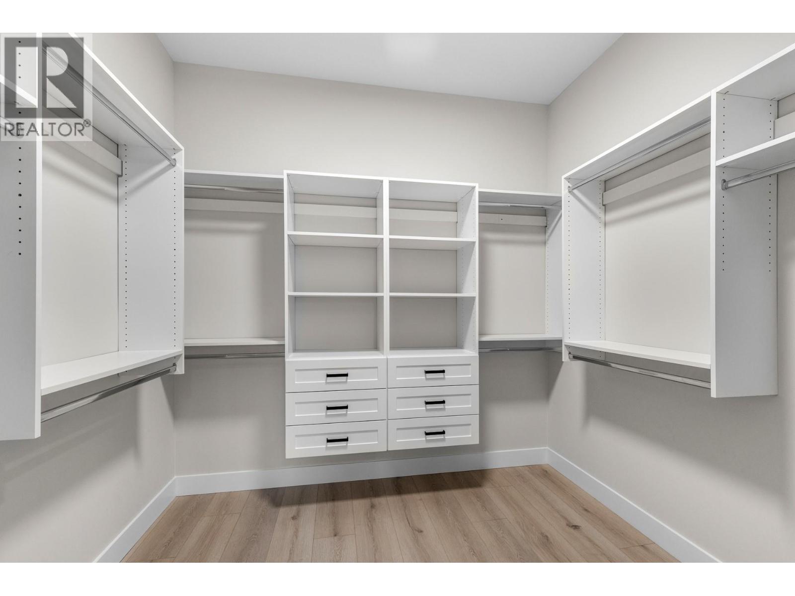 6052 Gerrie Road, Peachland, British Columbia  V0H 1X4 - Photo 15 - 10377357