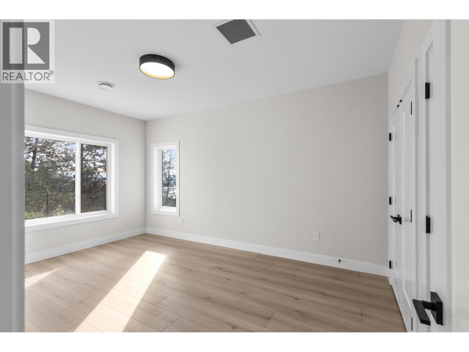 6052 Gerrie Road, Peachland, British Columbia  V0H 1X4 - Photo 22 - 10377357